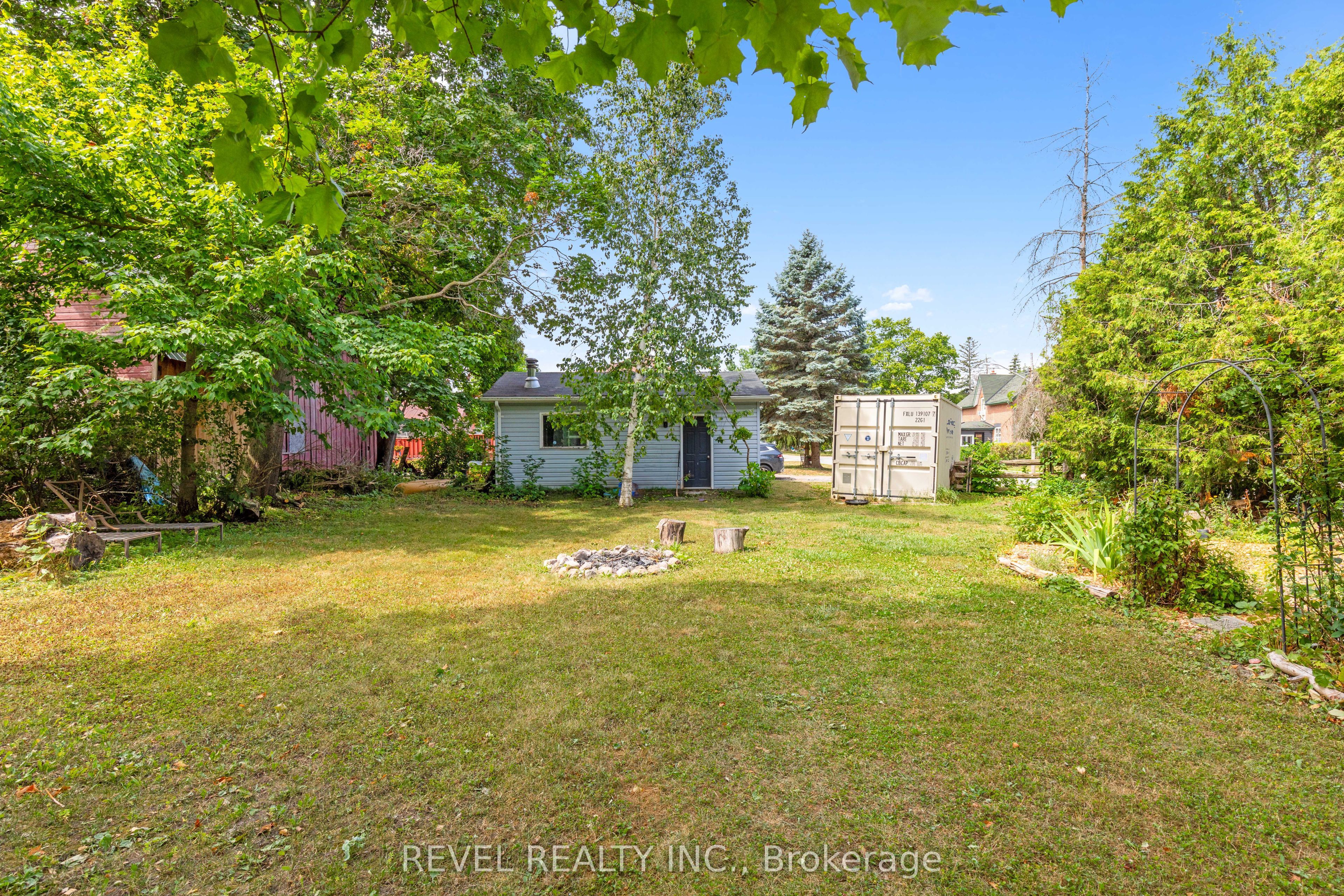 399 Eldon Road Property Photo 34
