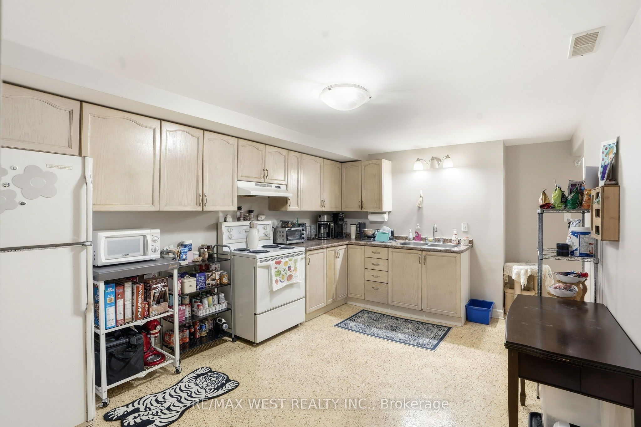 3570 Rittenhouse Road Property Photo 12