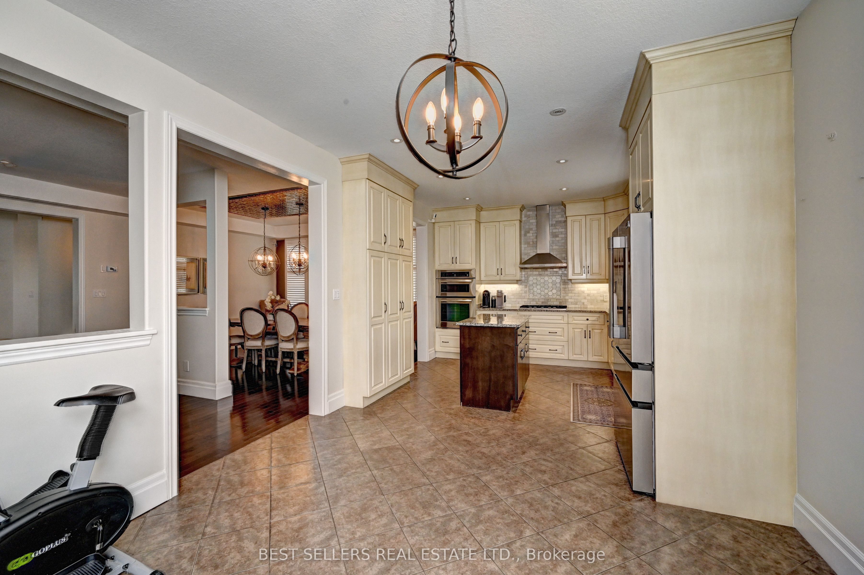 12 Popham Drive Property Photo 15