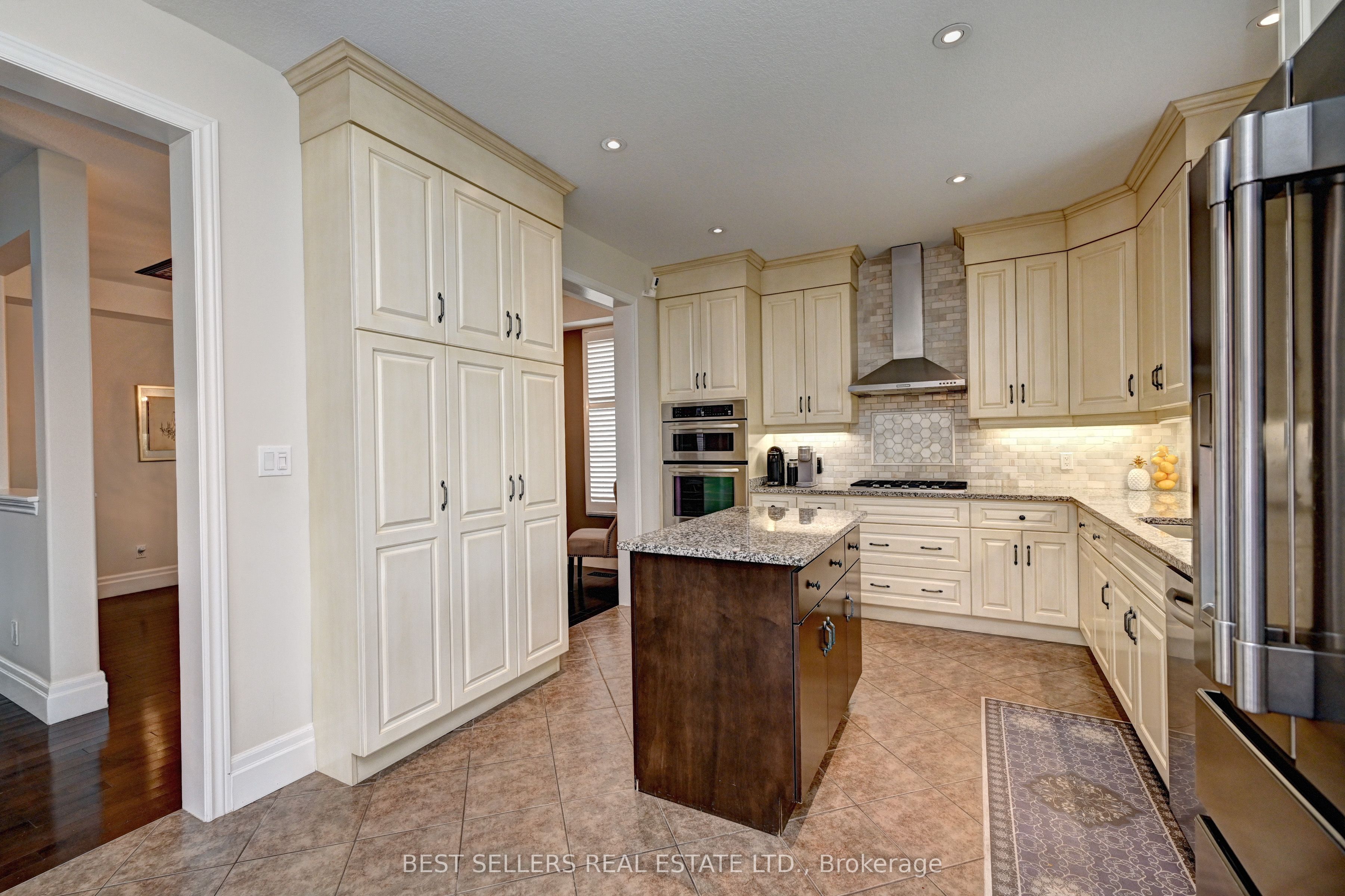 12 Popham Drive Property Photo 20
