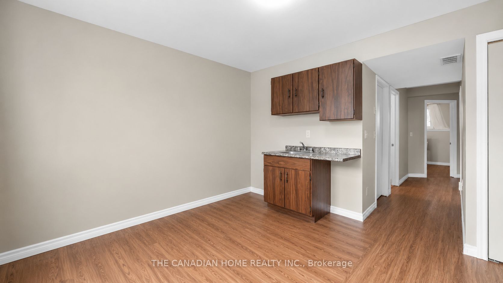 45 Oak Street Property Photo 19