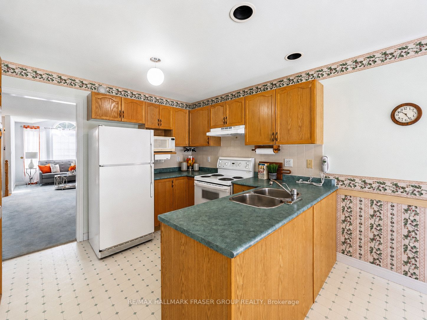 3067 Westridge Boulevard Property Photo 12