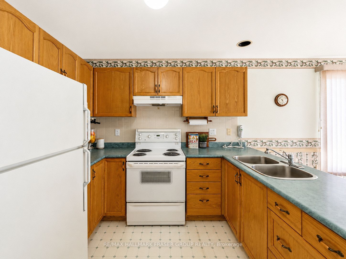 3067 Westridge Boulevard Property Photo 13