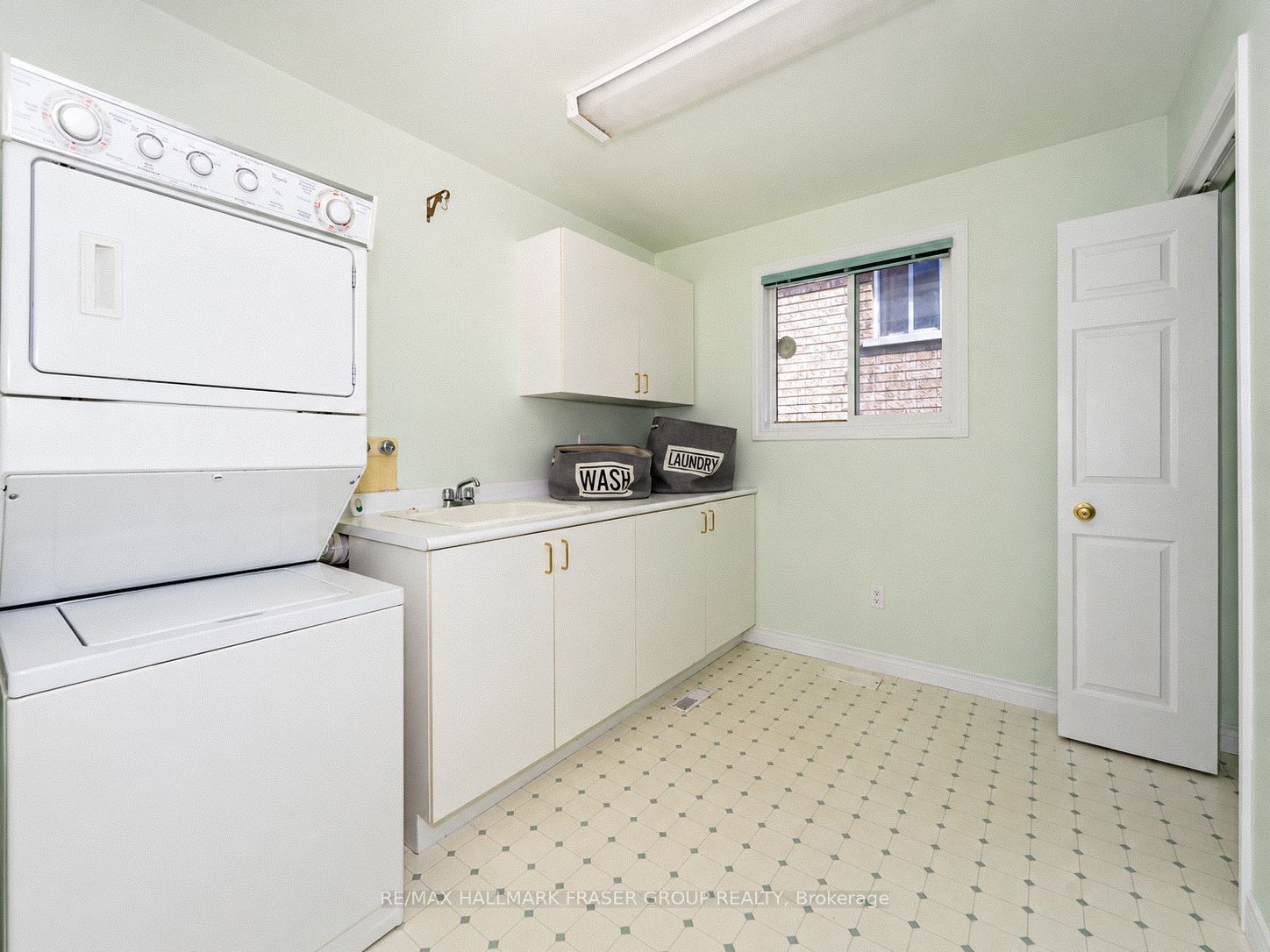 3067 Westridge Boulevard Property Photo 23
