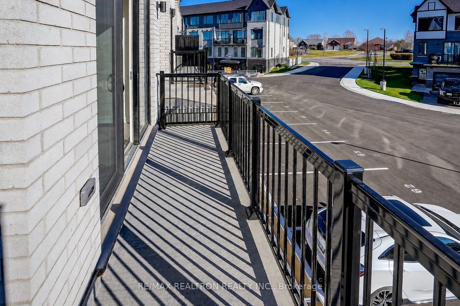 160 Densmore Road 1104 Property Photo 15