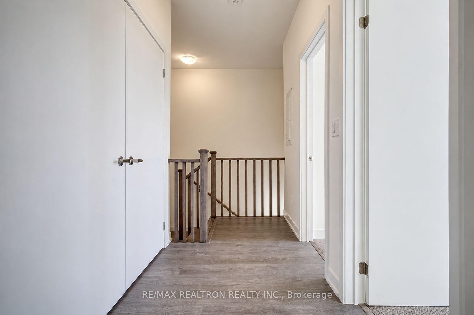 160 Densmore Road 1104 Property Photo 20