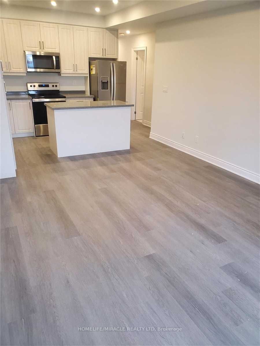 721 Franklin Boulevard 103 Property Photo 1