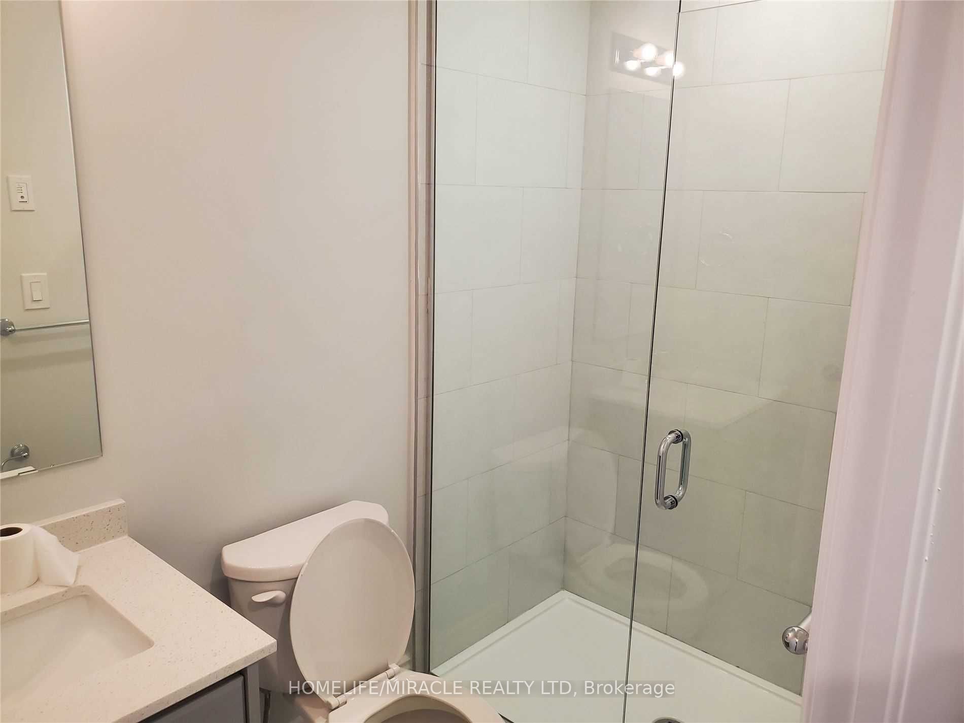 721 Franklin Boulevard 103 Property Photo 7