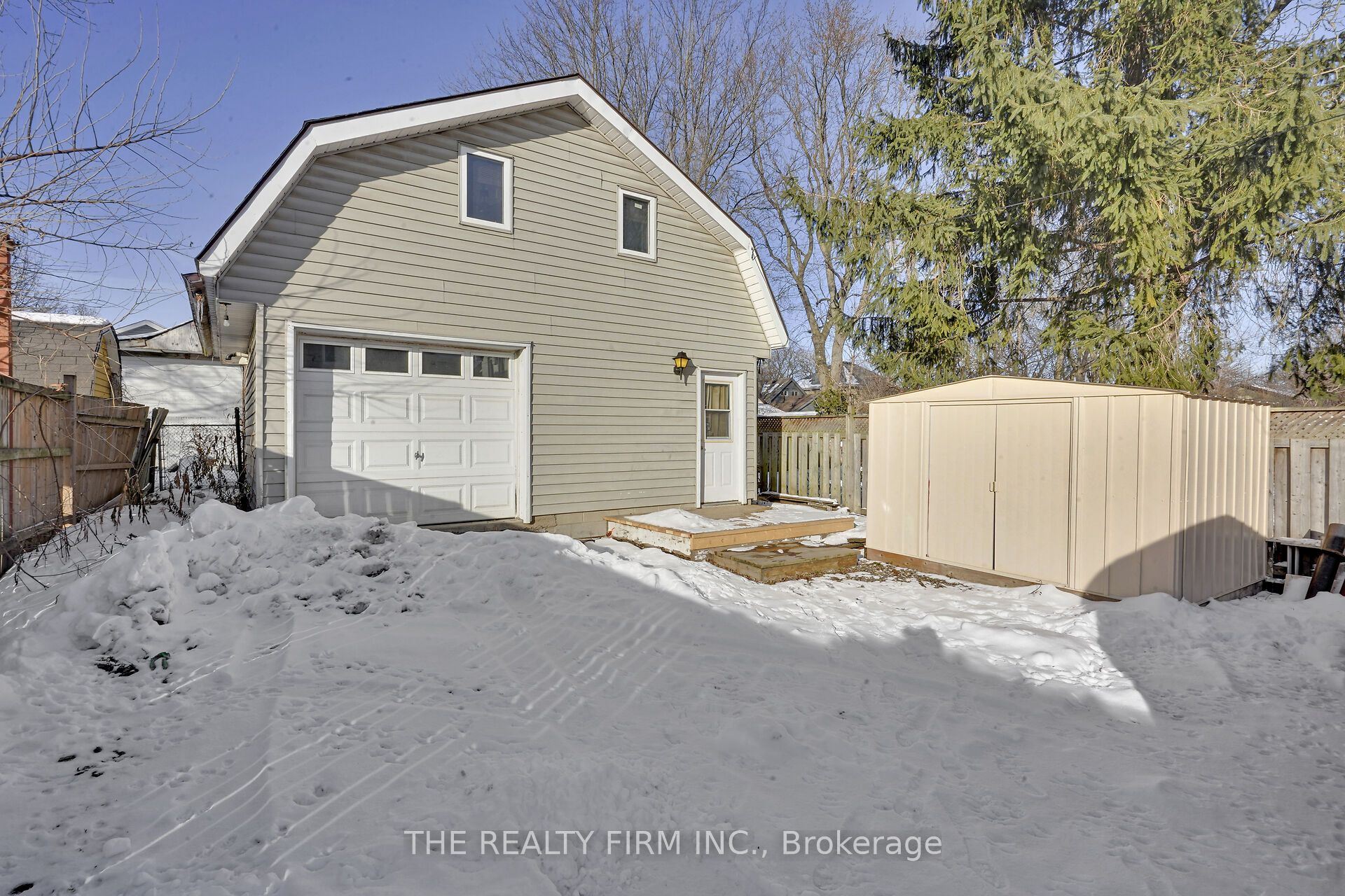 924 Princess Avenue Property Photo 6