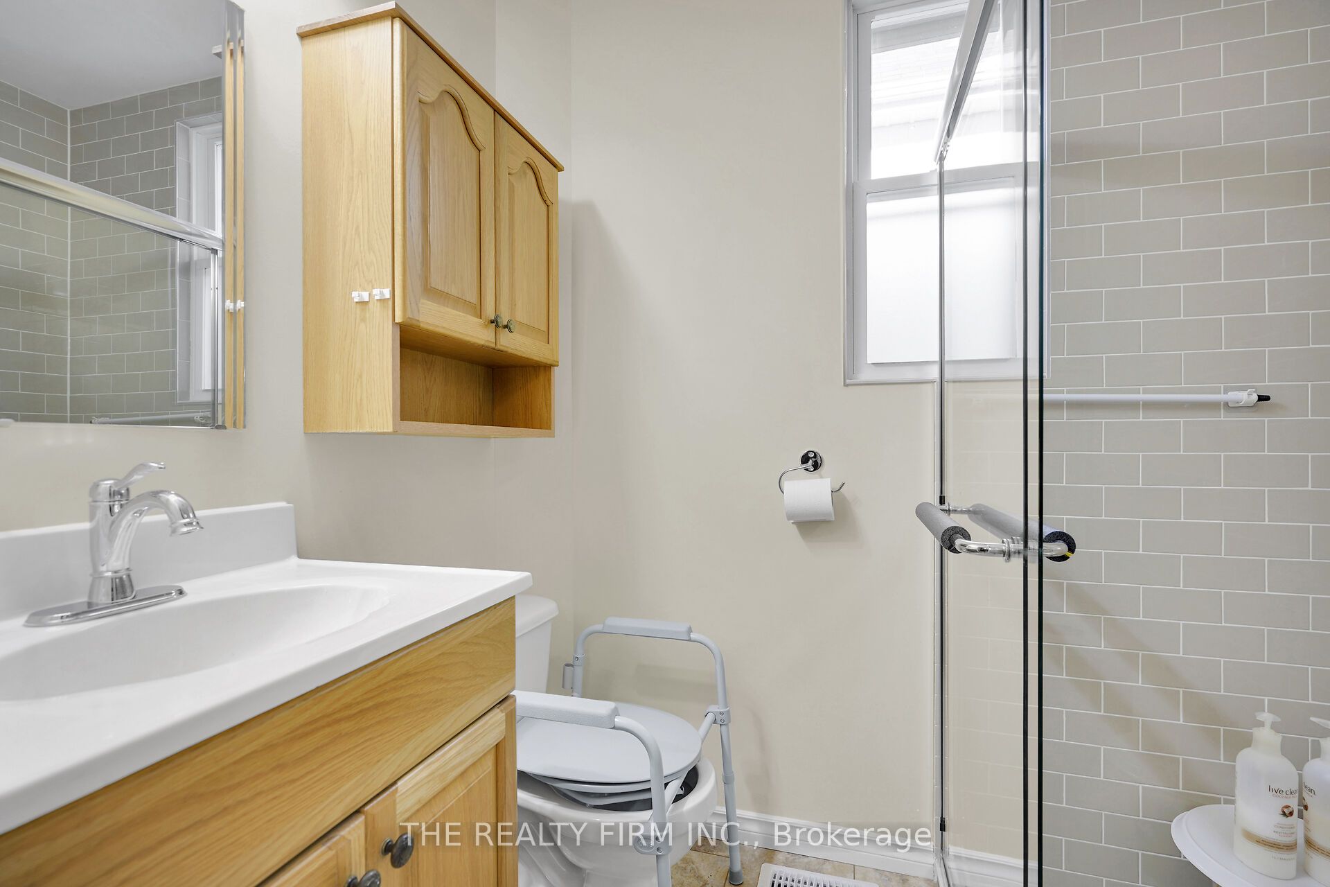 924 Princess Avenue Property Photo 18
