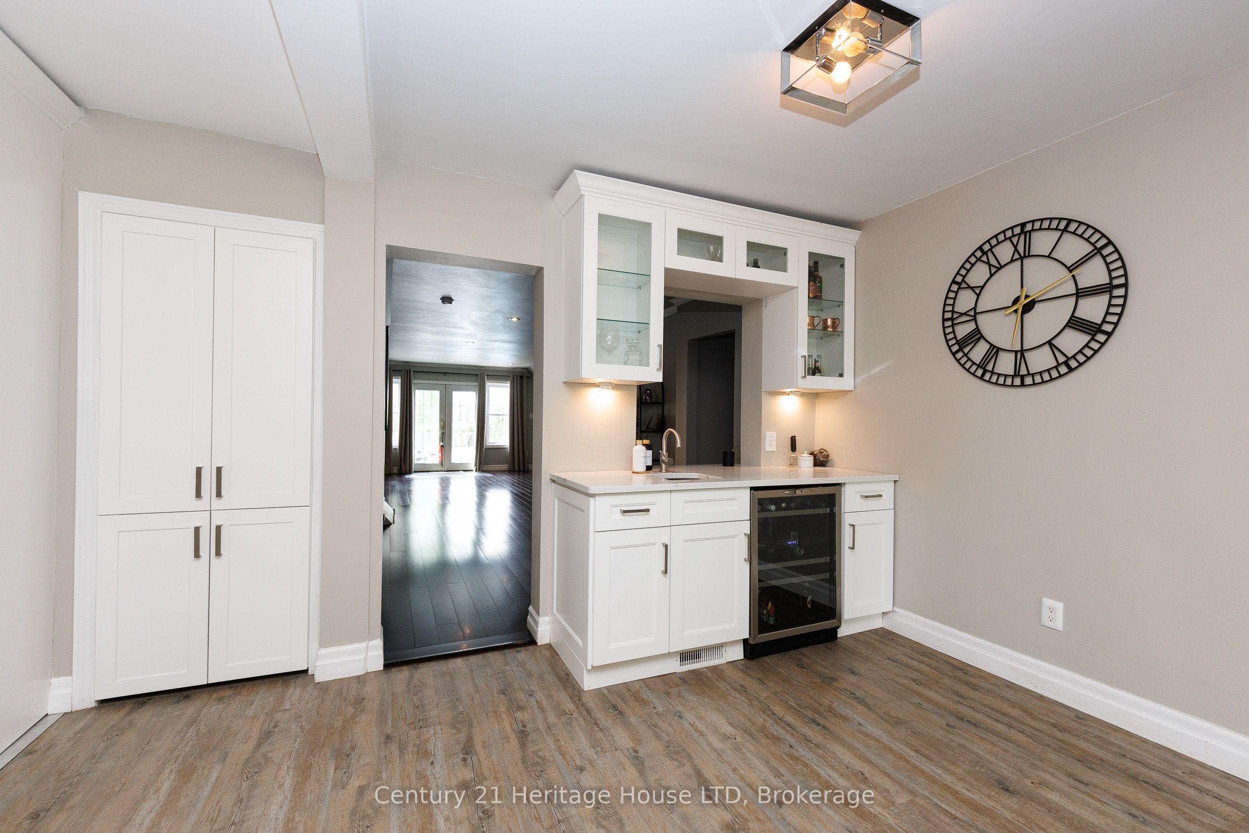 6021 Montrose Road Property Photo 6