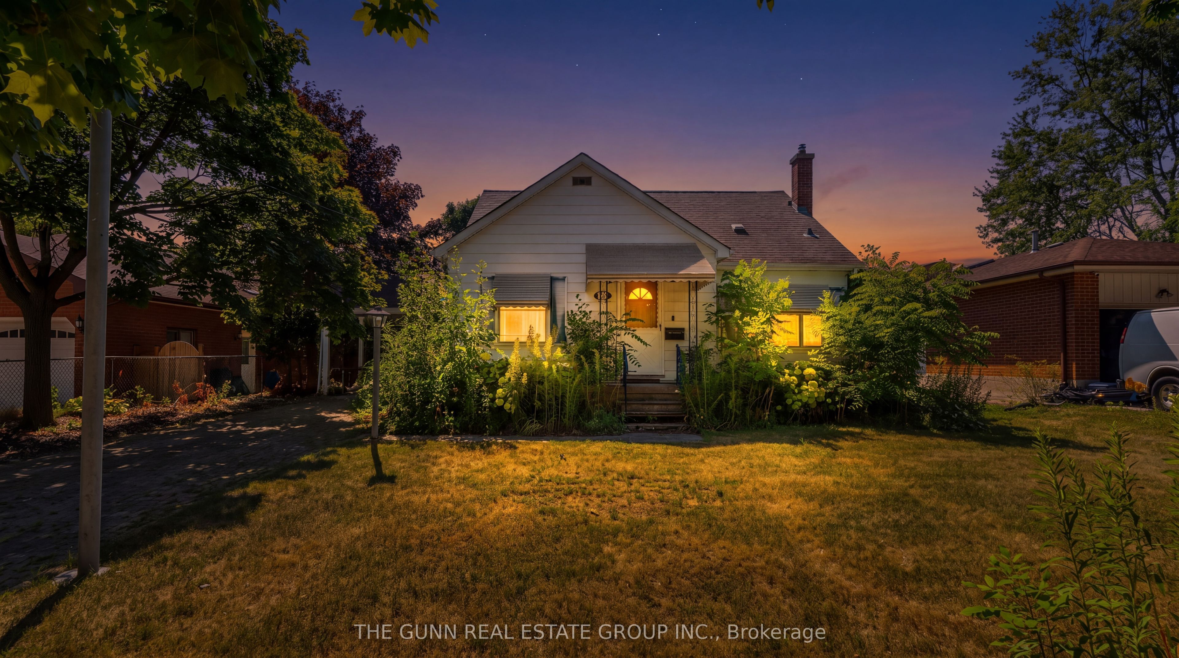 931 Willow Drive Property Photo 1
