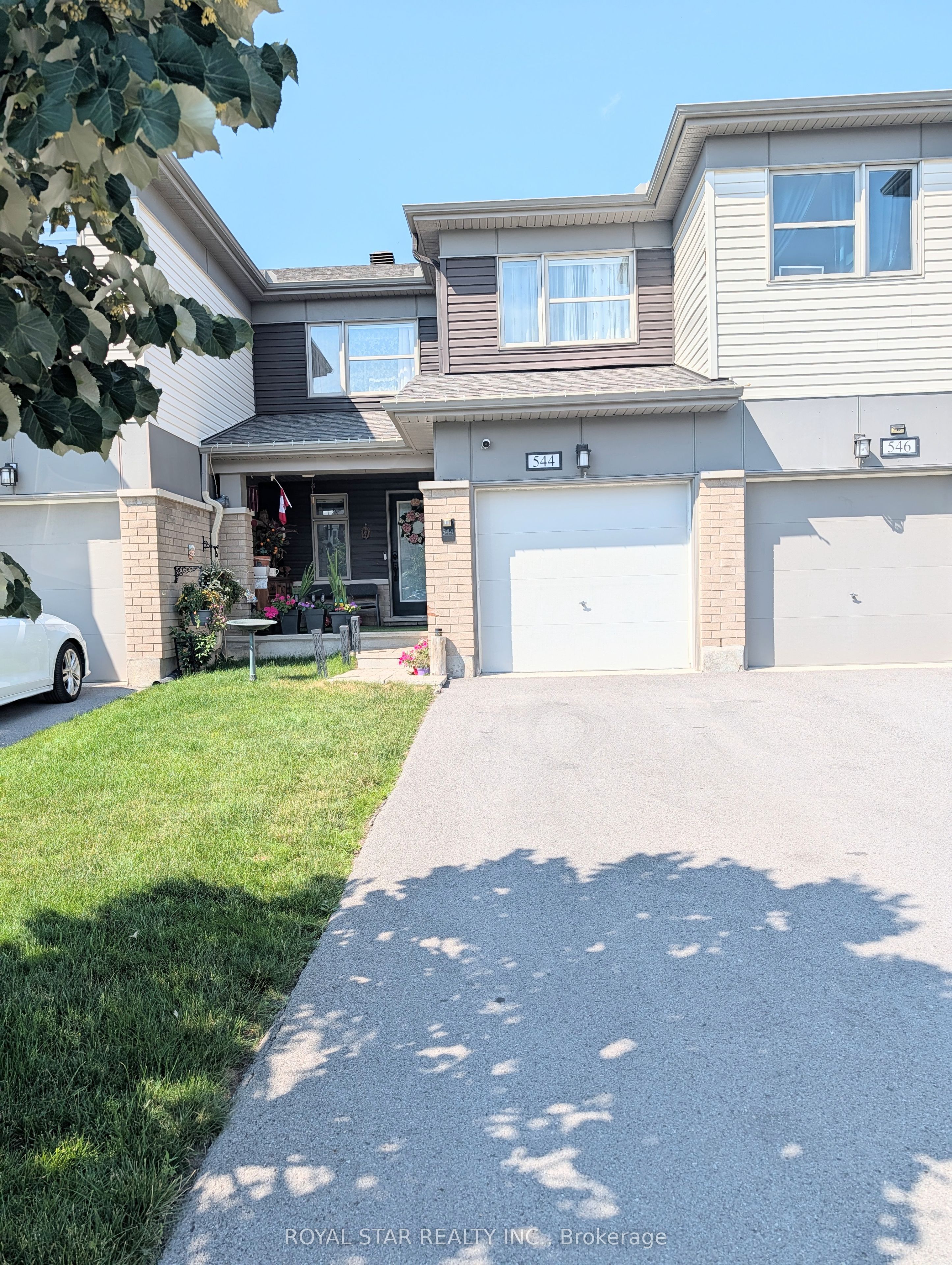 544 Roundleaf Way Property Photo 1