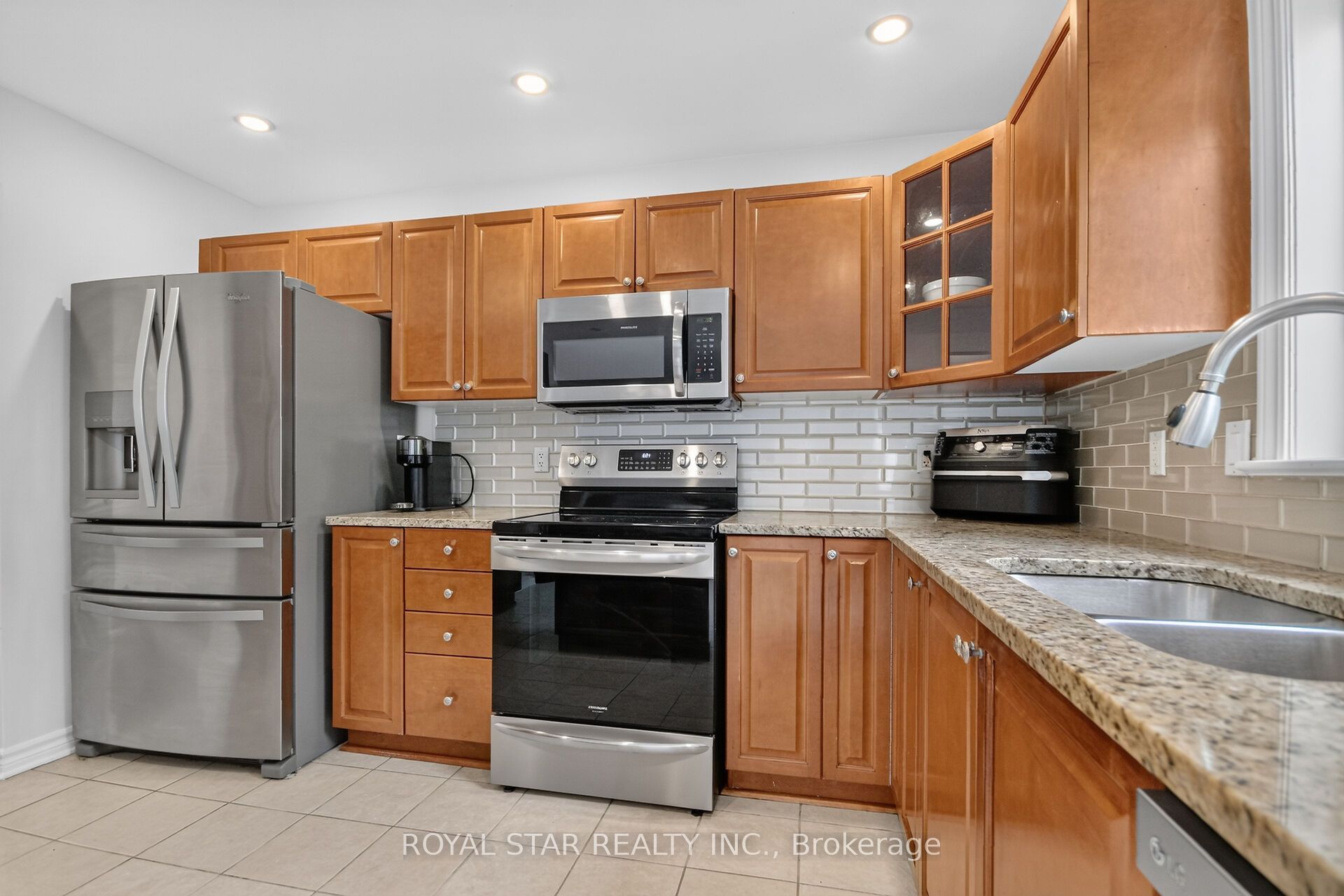 818 Long Point Circle Property Photo 9