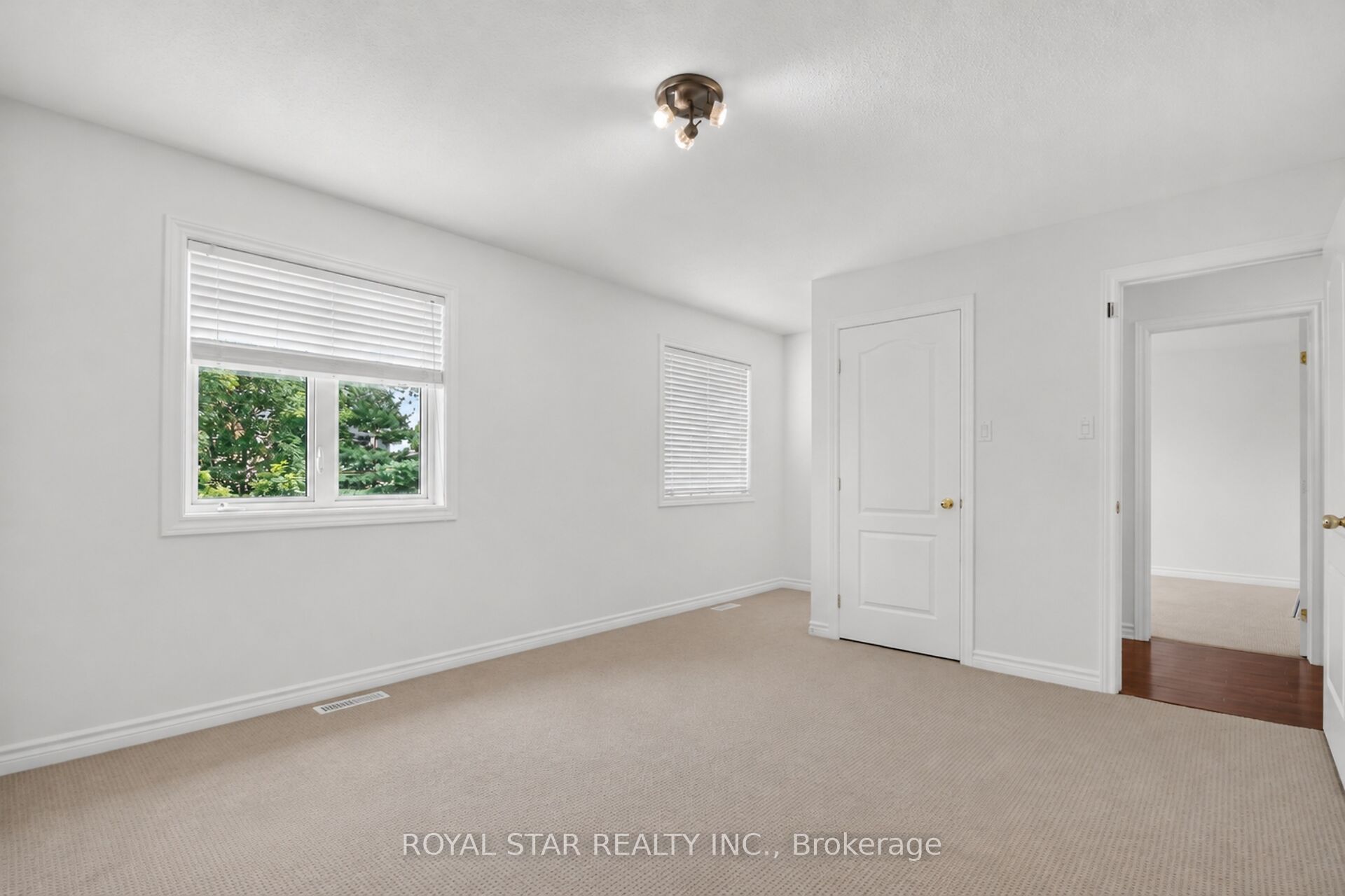 818 Long Point Circle Property Photo 22