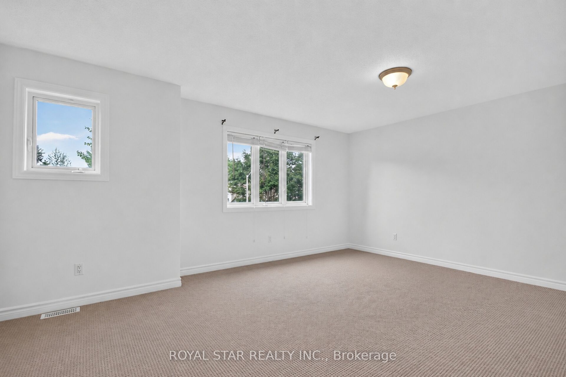 818 Long Point Circle Property Photo 25
