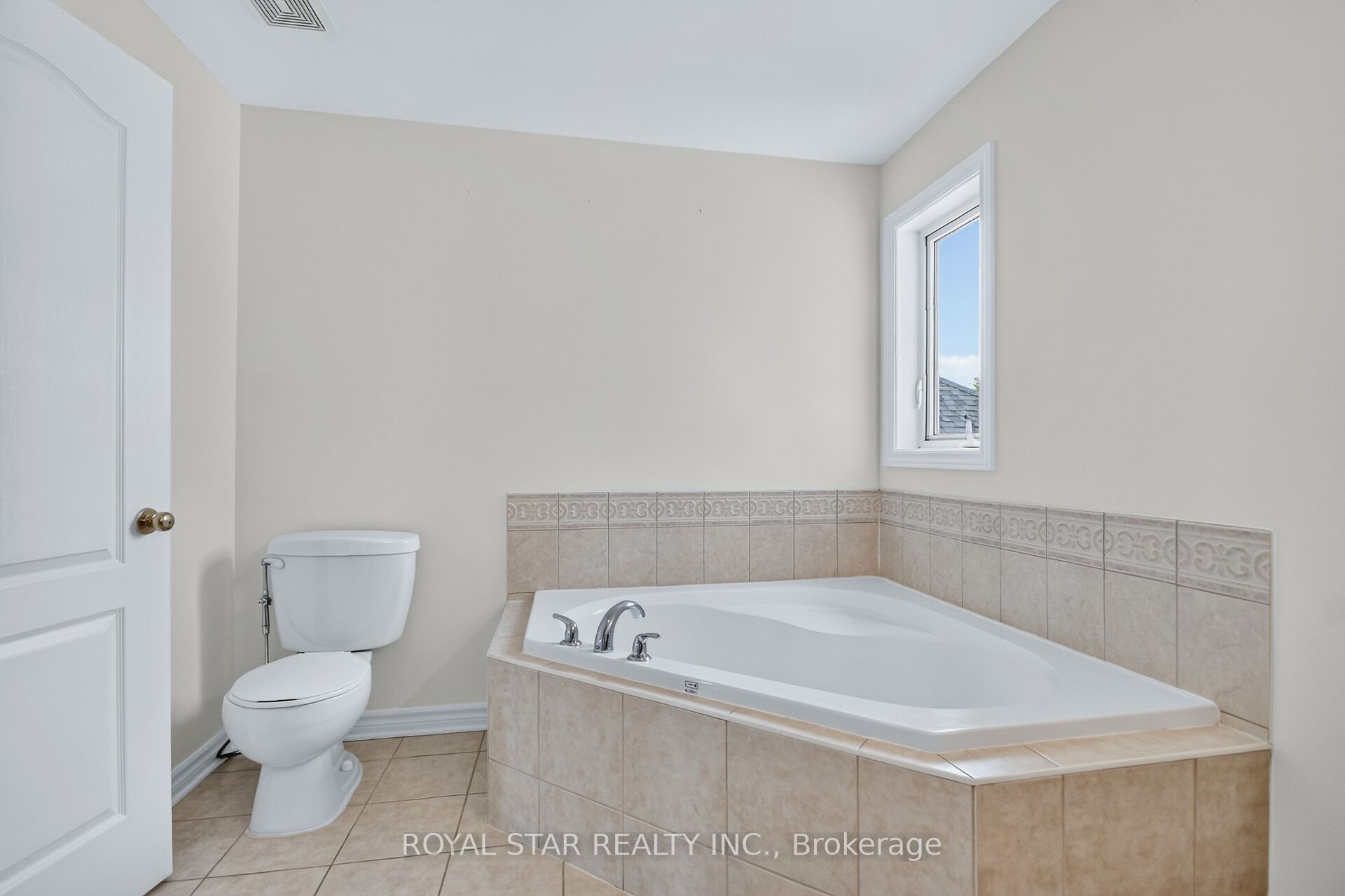818 Long Point Circle Property Photo 27
