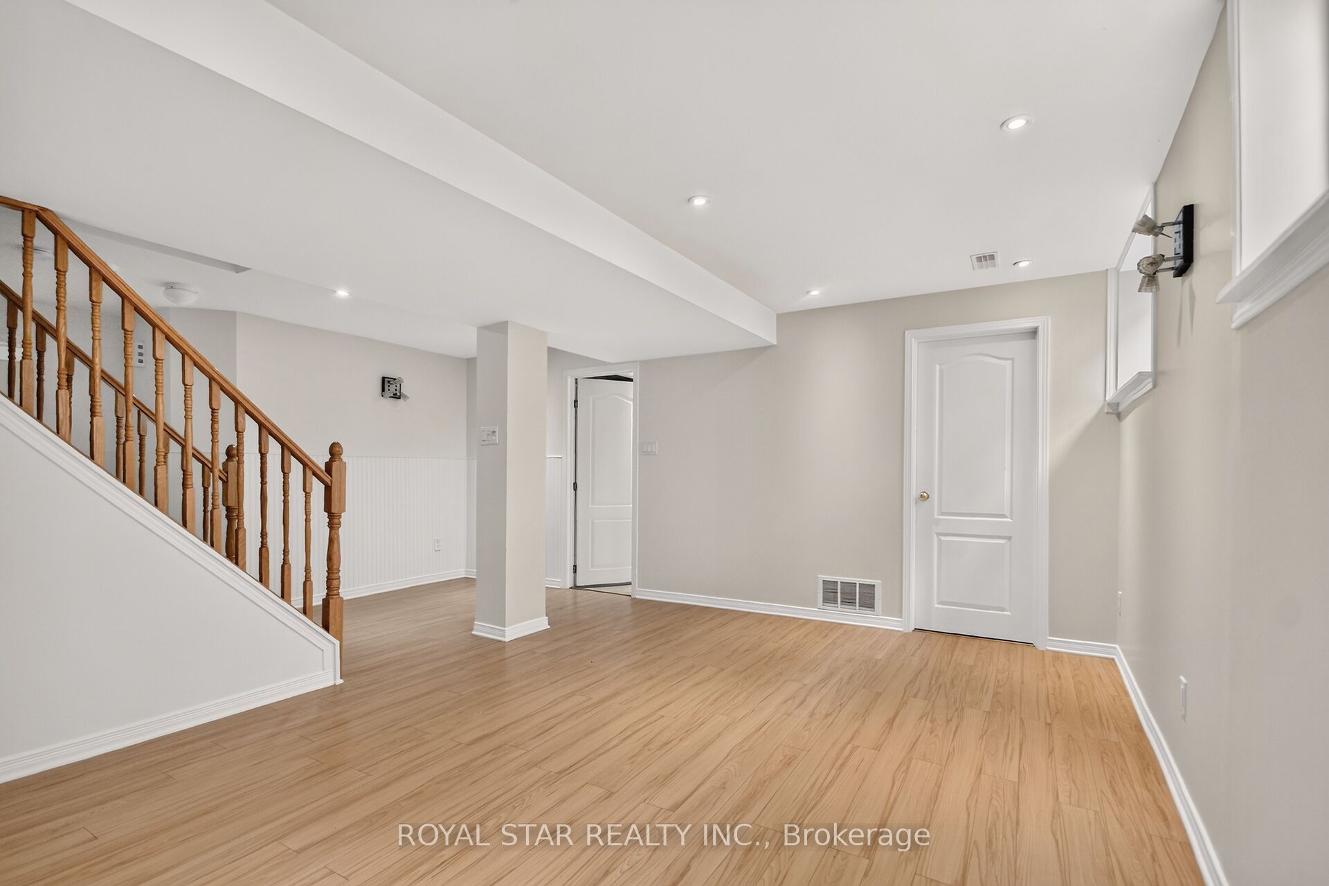 818 Long Point Circle Property Photo 38