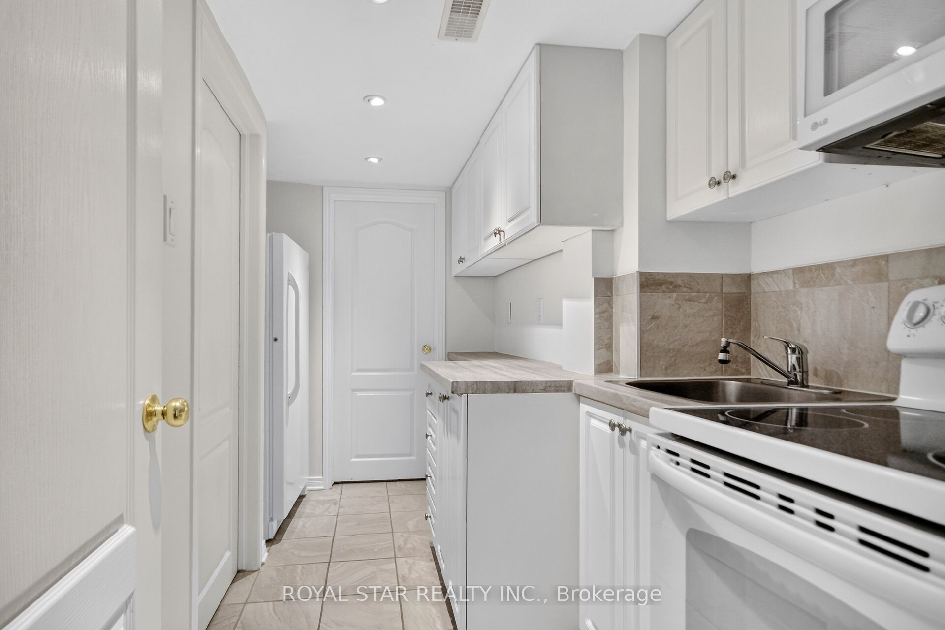 818 Long Point Circle Property Photo 39