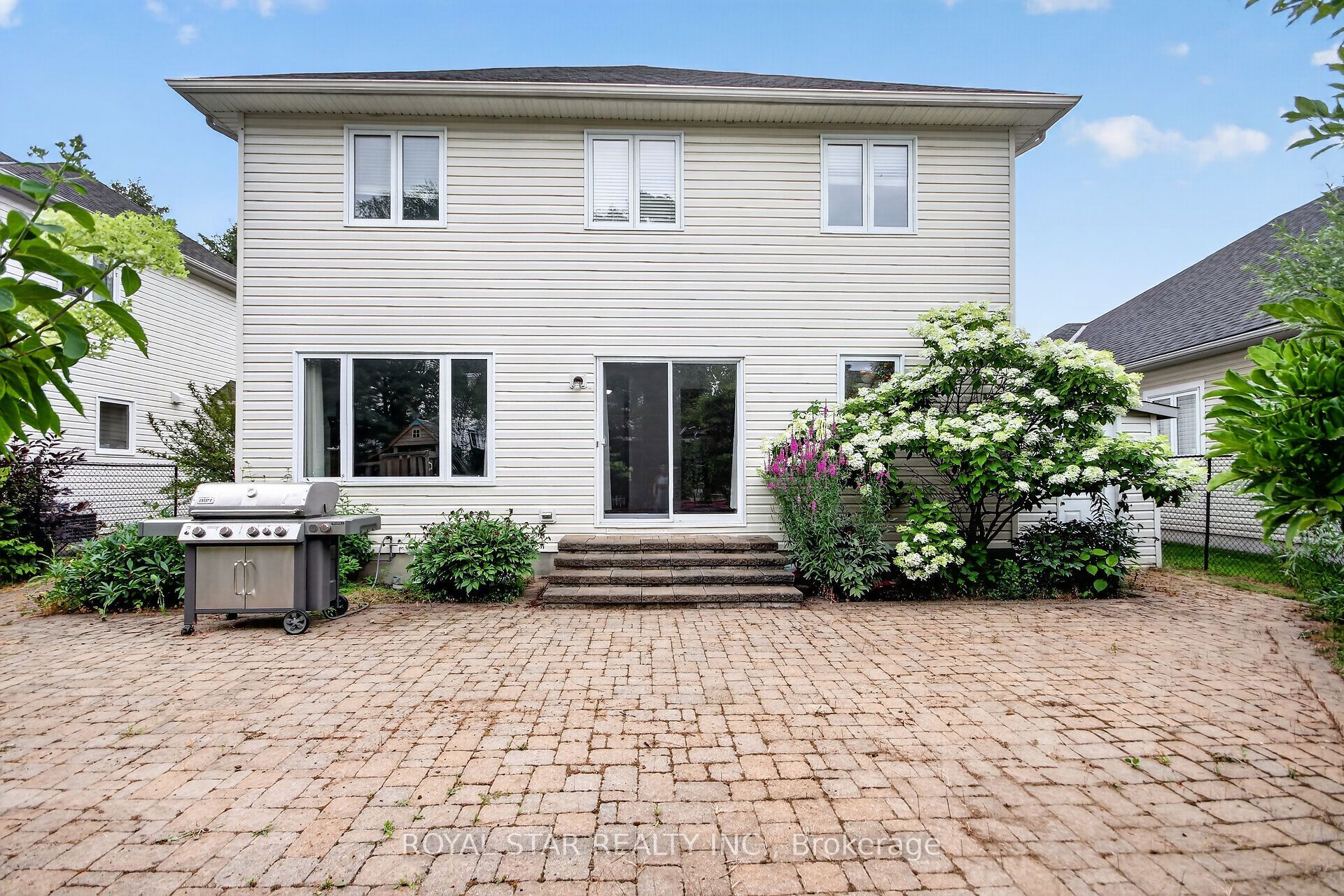 818 Long Point Circle Property Photo 45