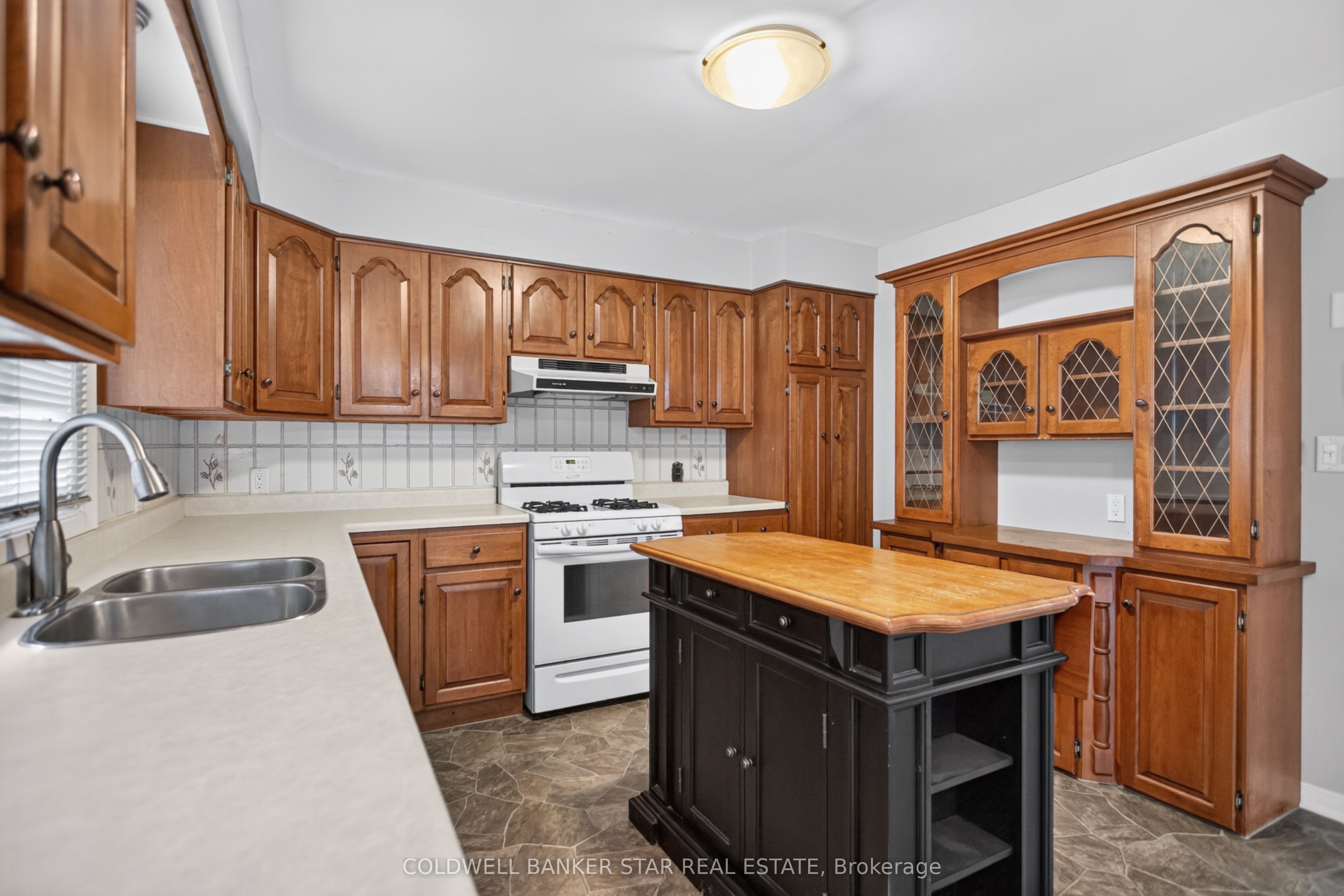 78 Main Street Property Photo 18