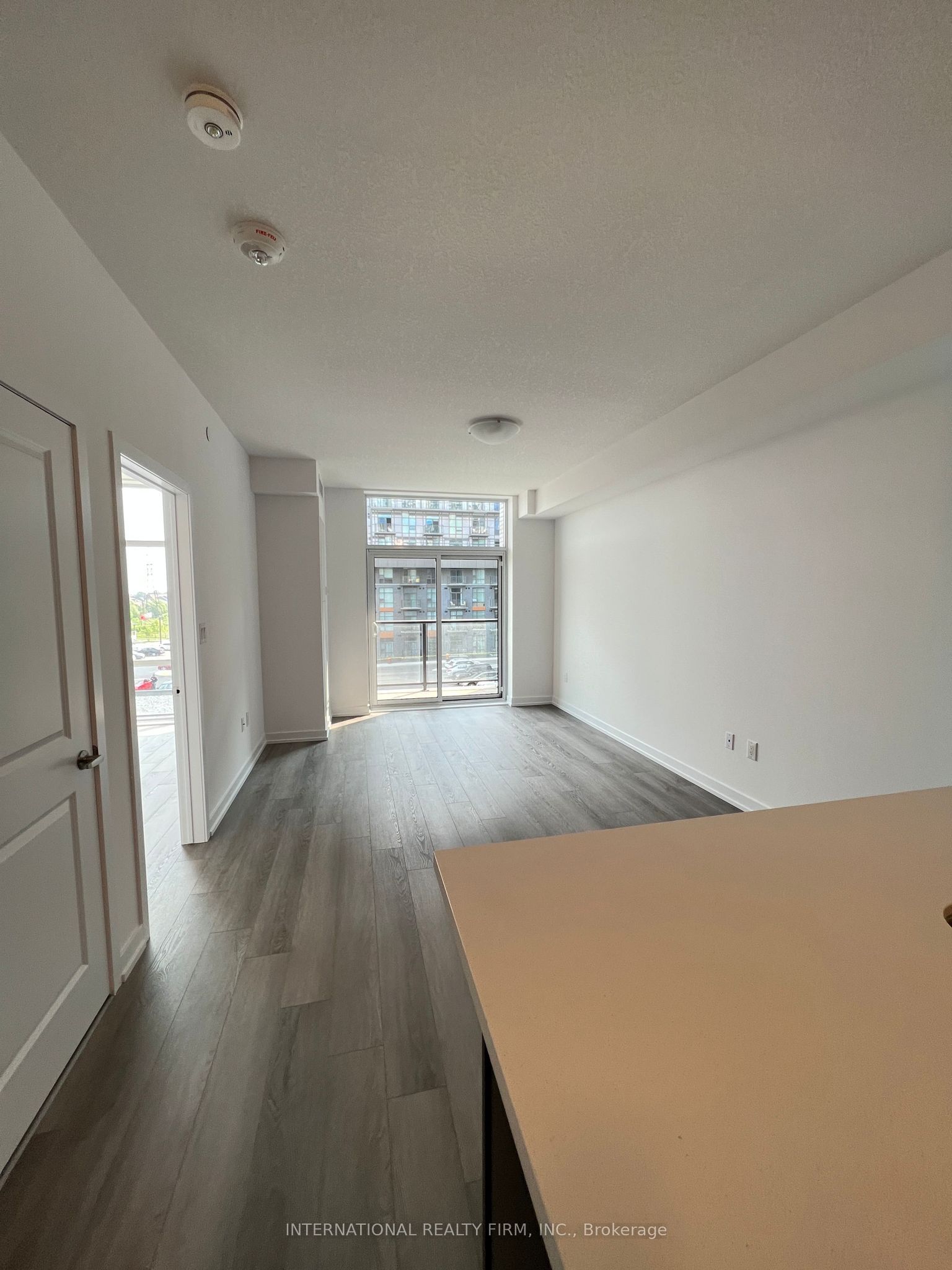460 Dundas Street E 332 Property Photo 2