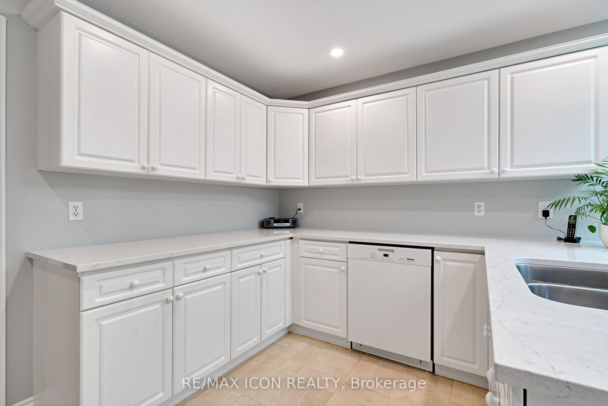 1151 Riverside Drive 17 Property Photo 14