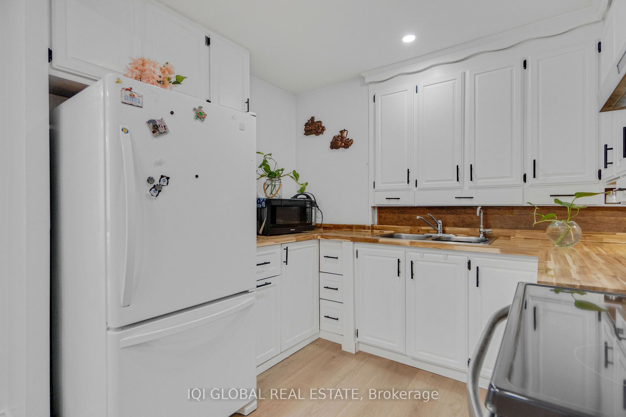 147 Tait Street Property Photo 13