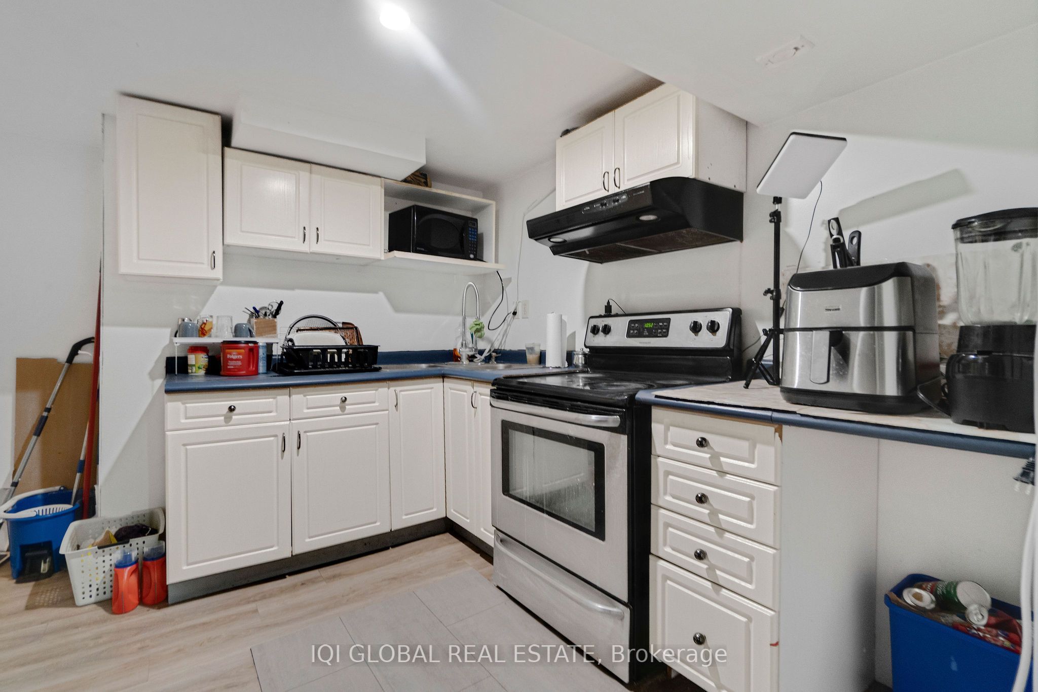 147 Tait Street Property Photo 33