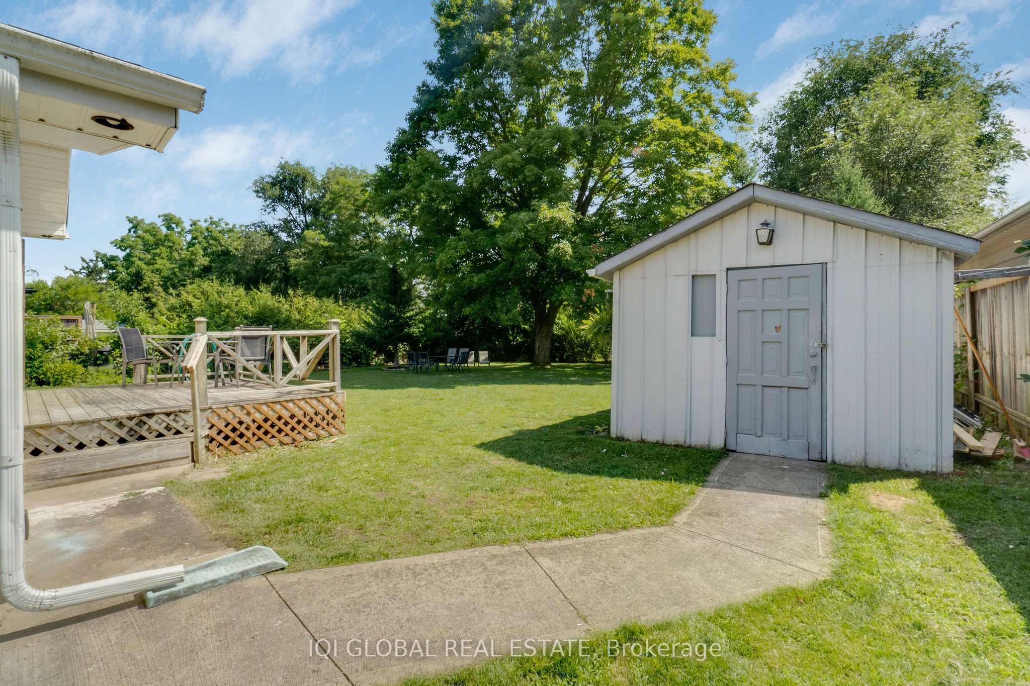 147 Tait Street Property Photo 43