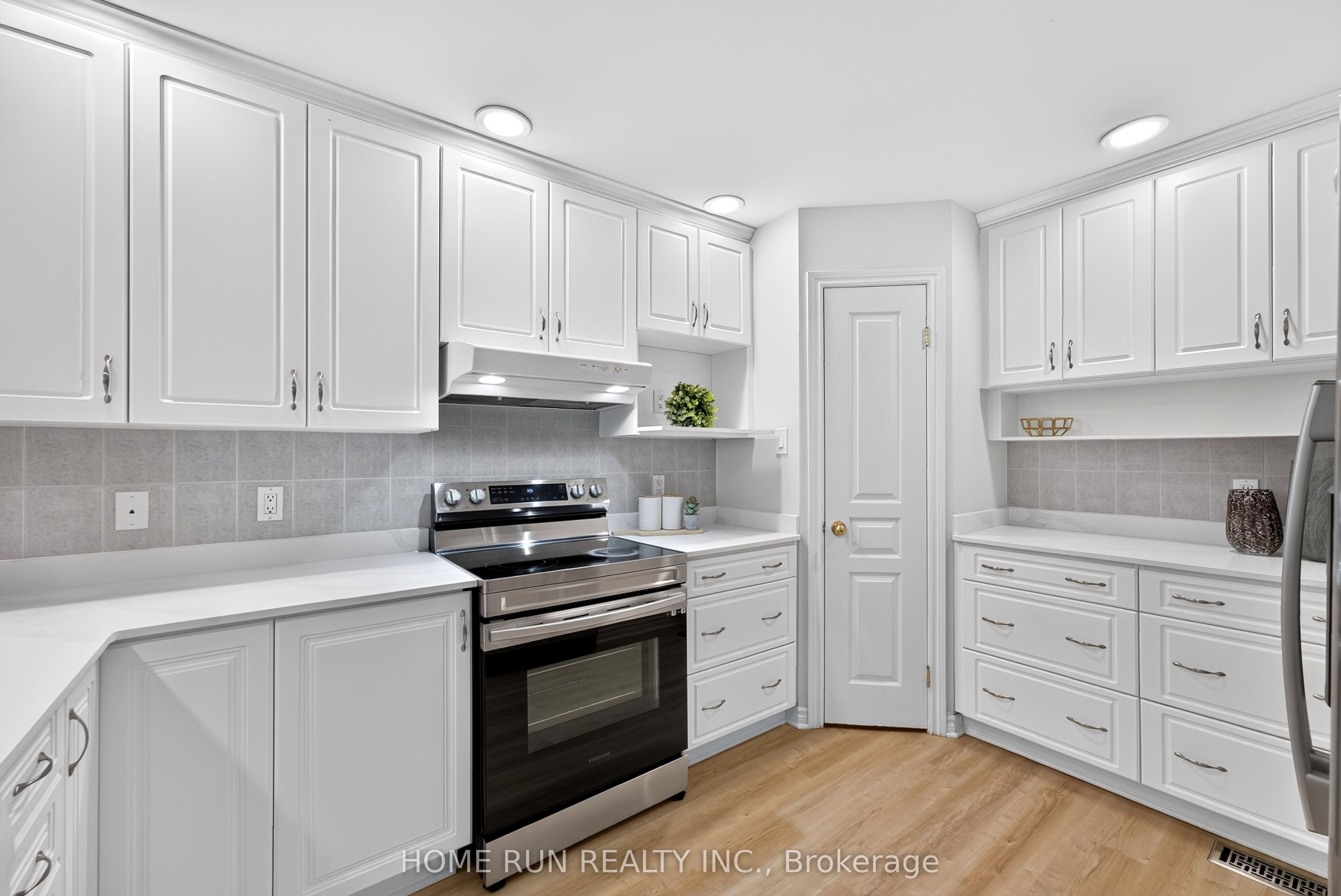 164 Gray Crescent Property Photo 18