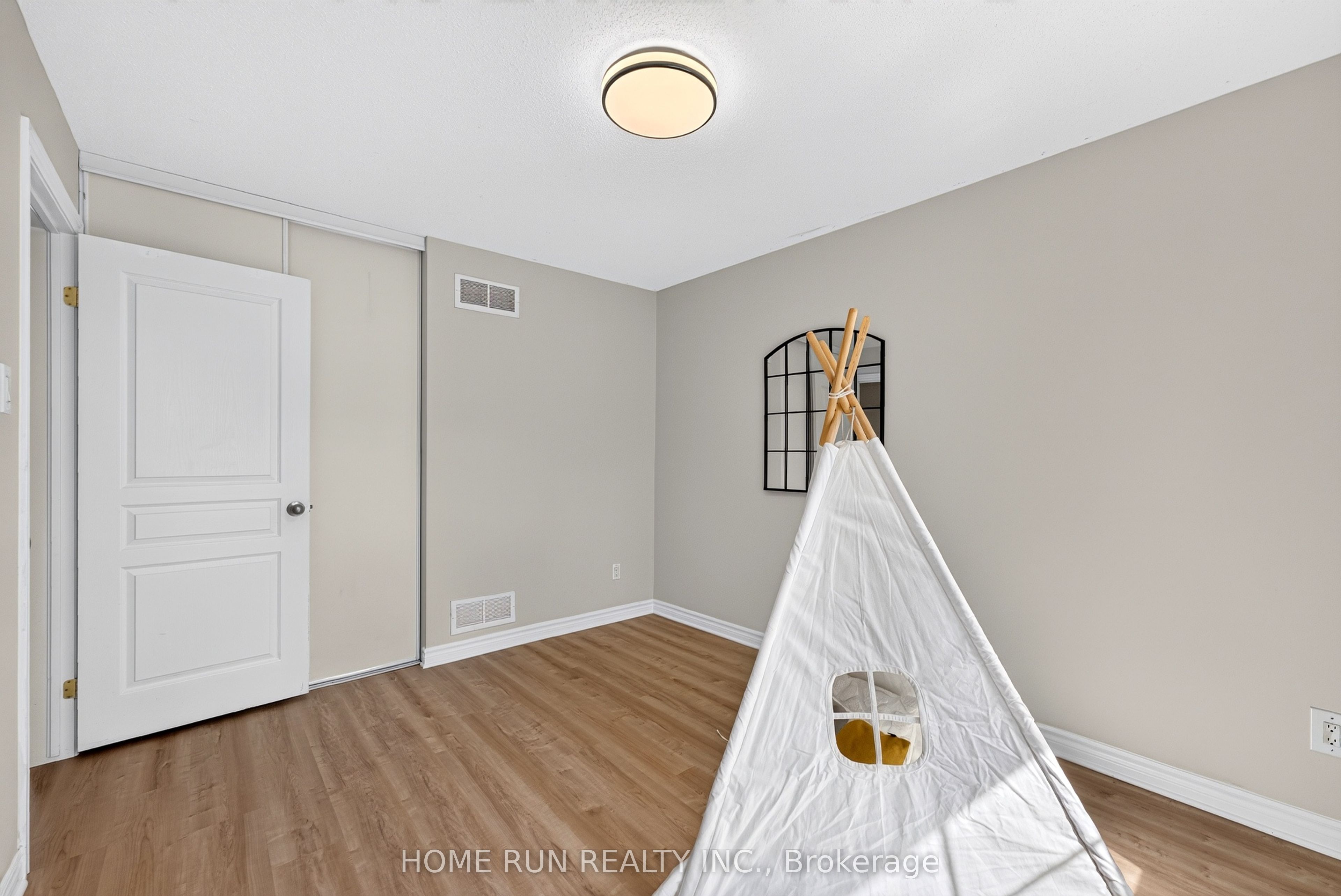 164 Gray Crescent Property Photo 28