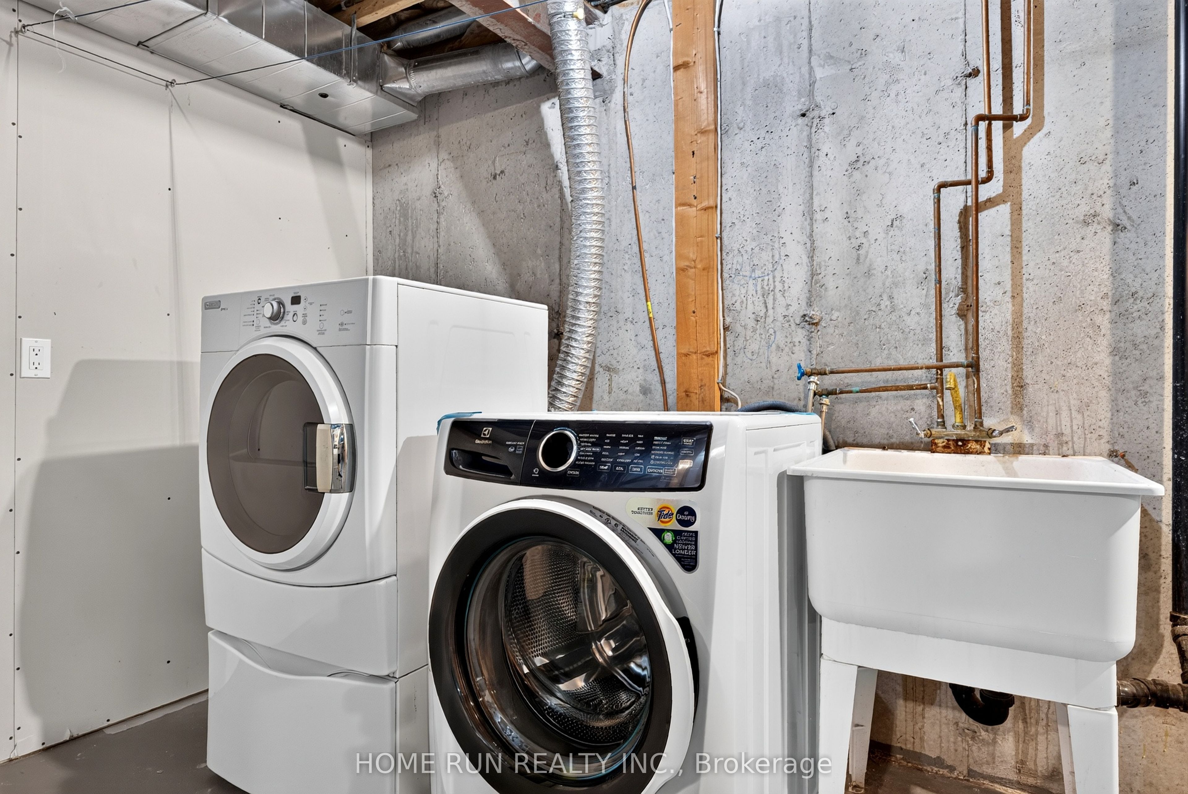 164 Gray Crescent Property Photo 32