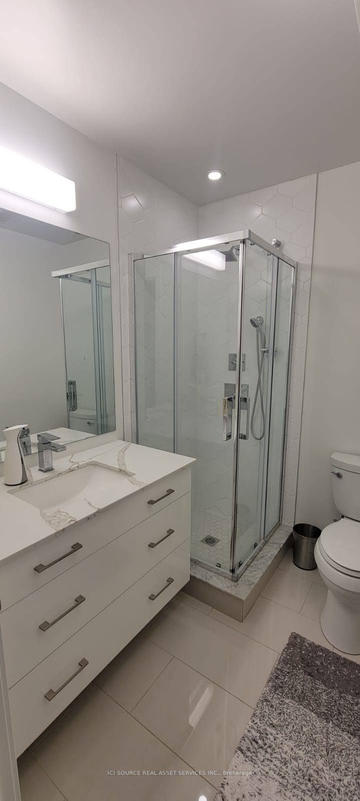 455 Charlton Avenue E 602 Property Photo 17