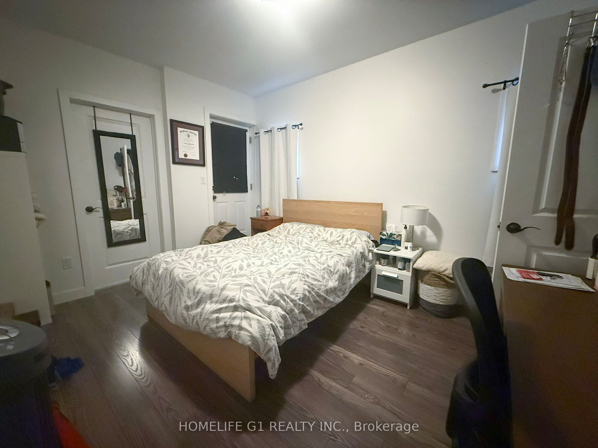 286 Hunter Street W Property Photo 15