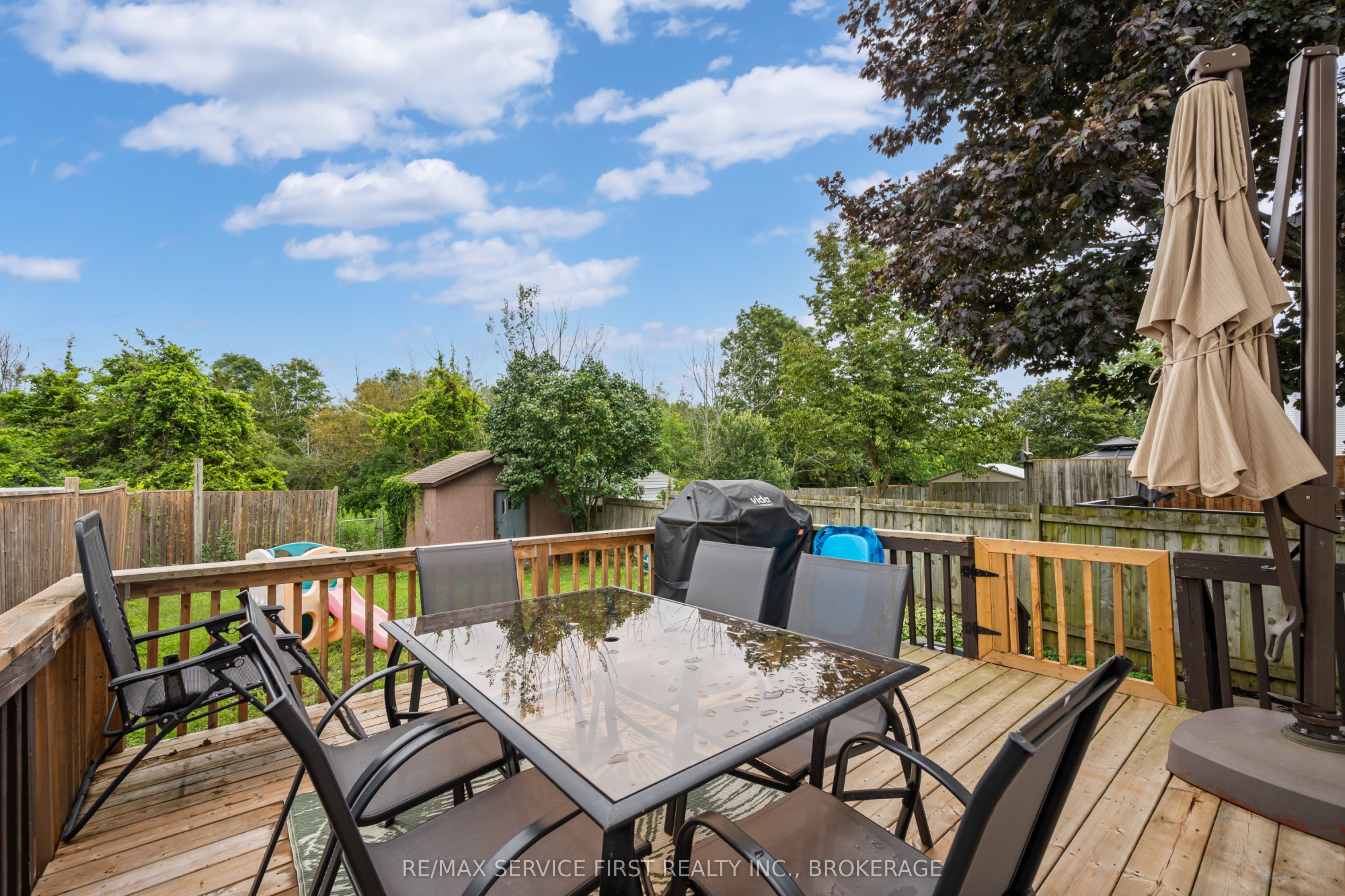 53 Mckeown Crescent Property Photo 5
