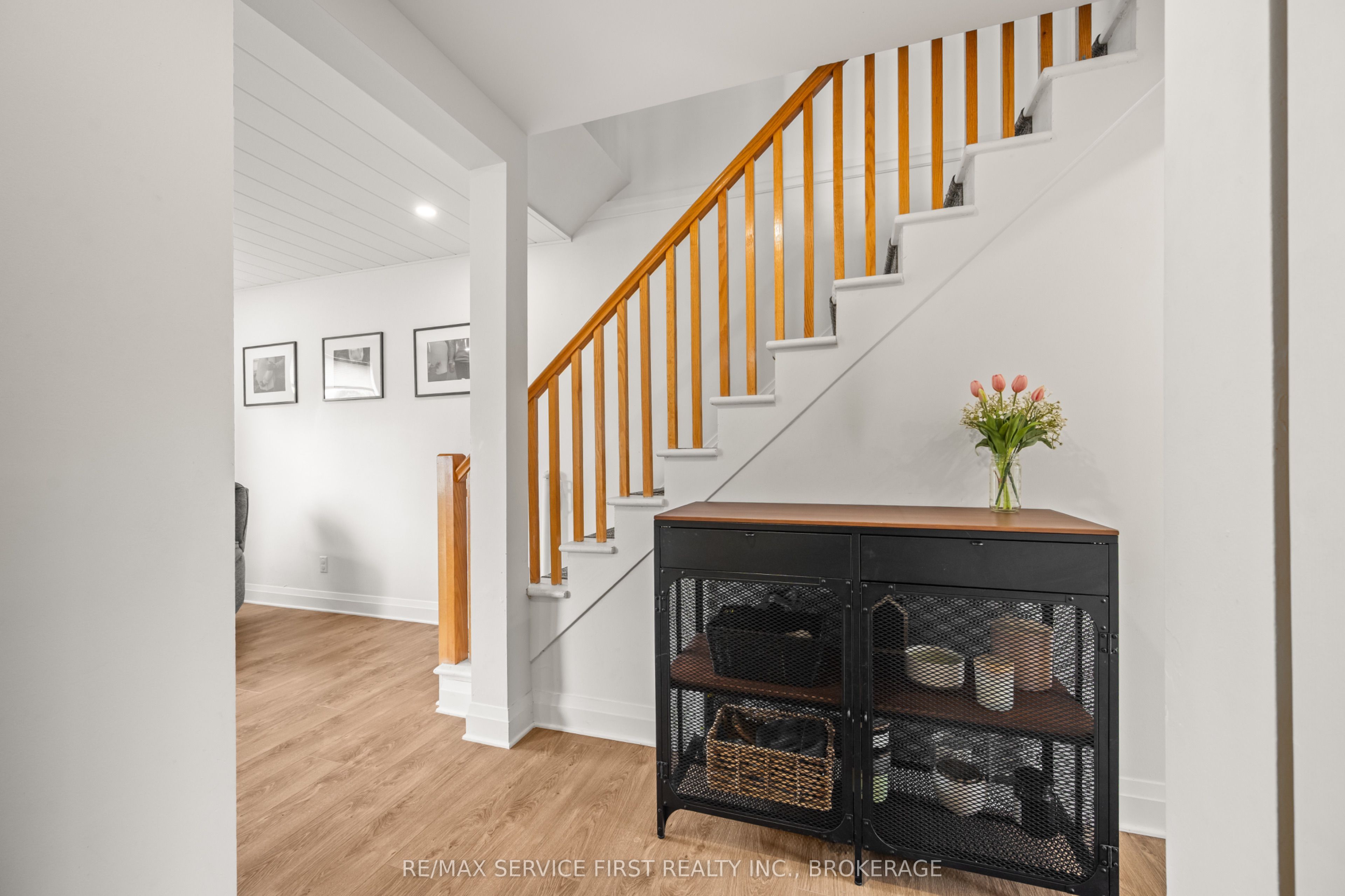 53 Mckeown Crescent Property Photo 6