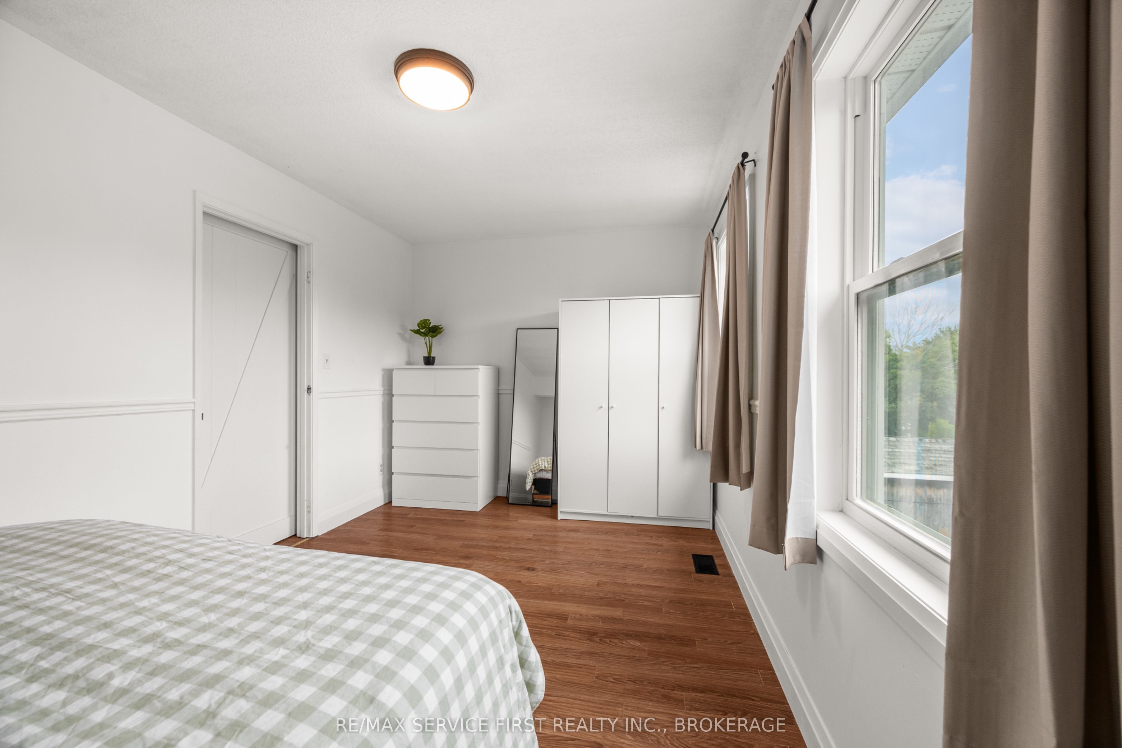 53 Mckeown Crescent Property Photo 16