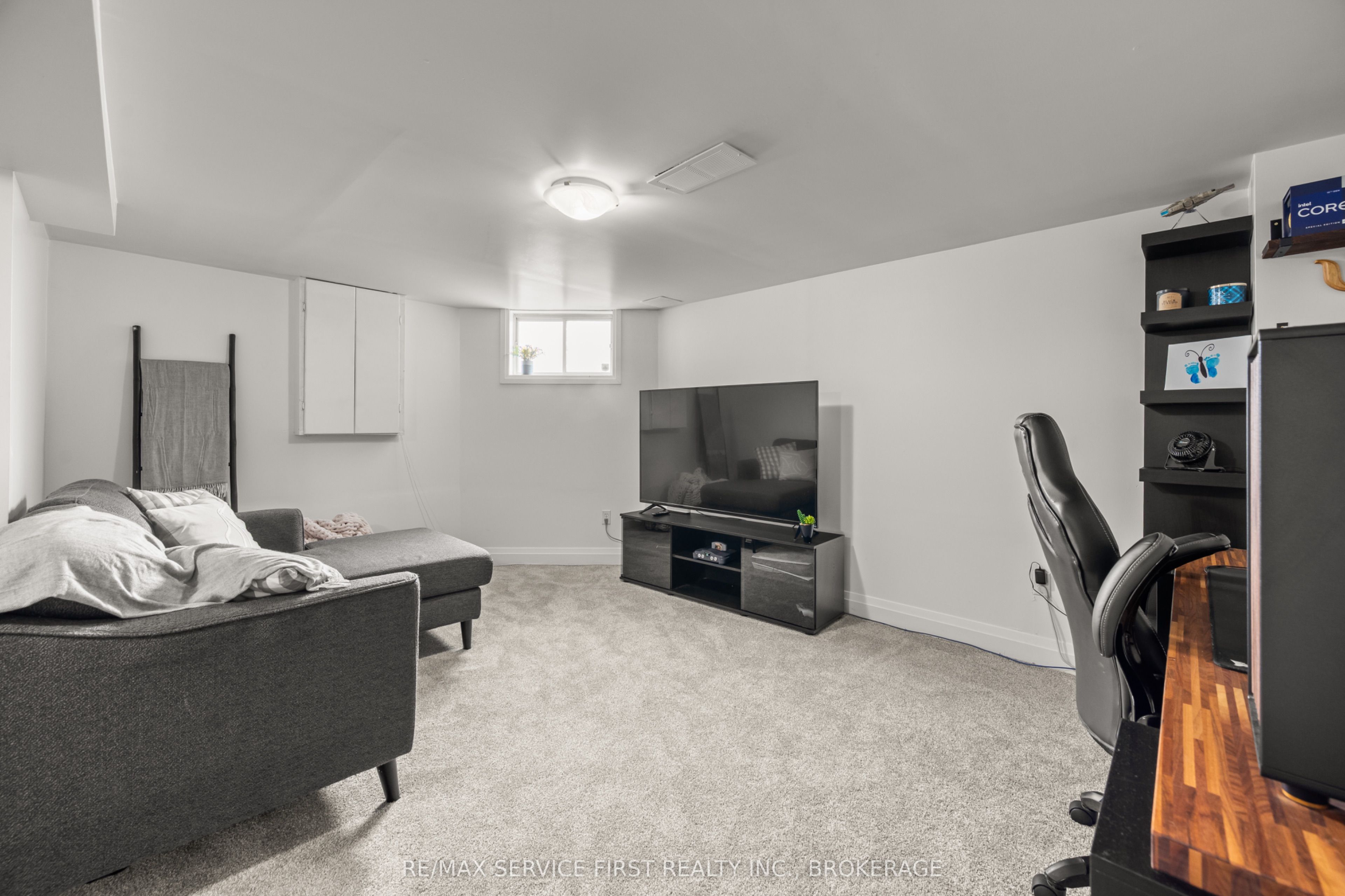 53 Mckeown Crescent Property Photo 23
