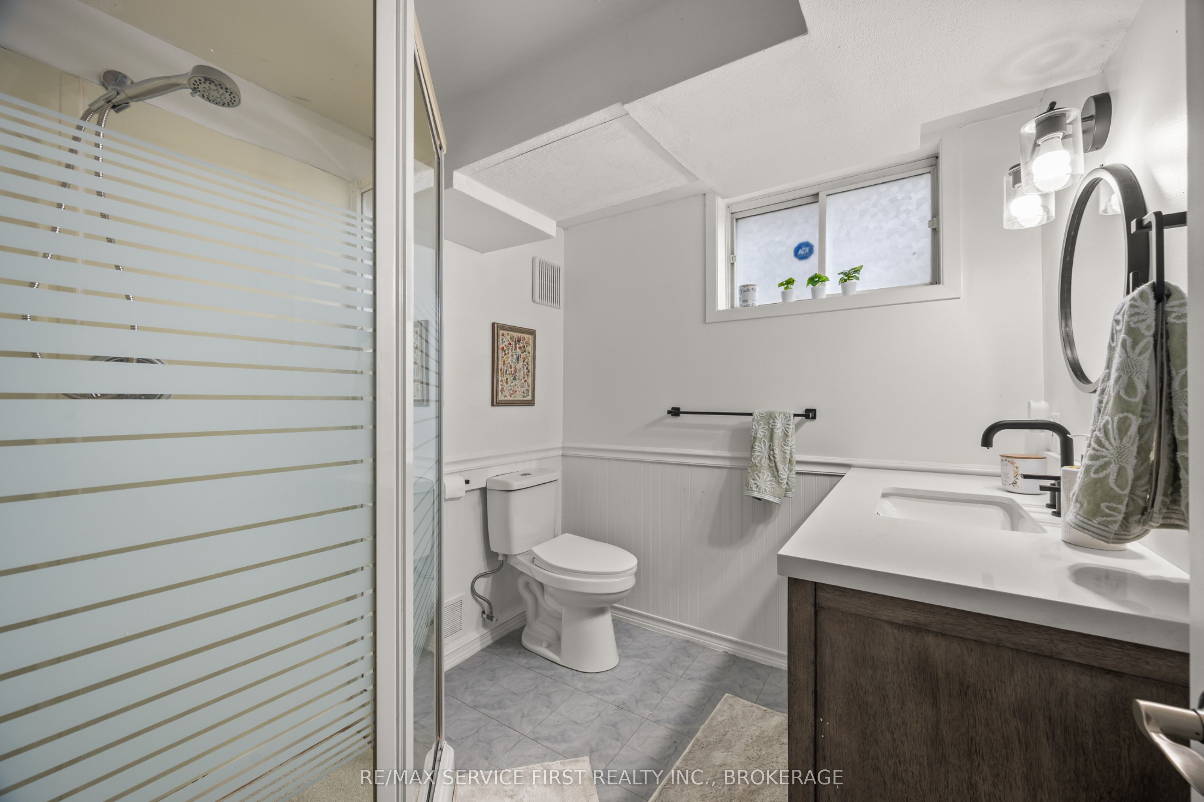 53 Mckeown Crescent Property Photo 26