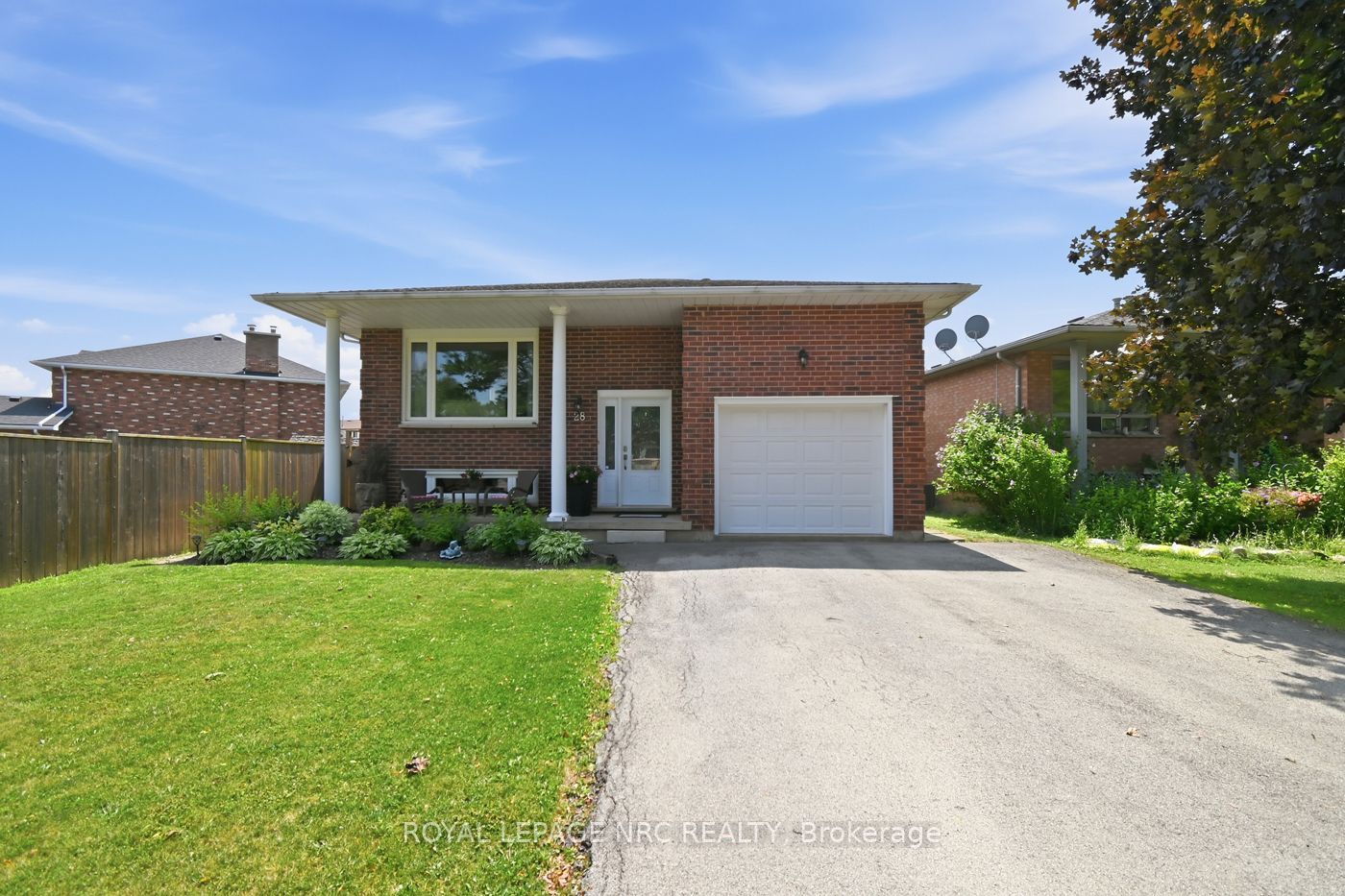 28 Rollins Drive Property Photo 1