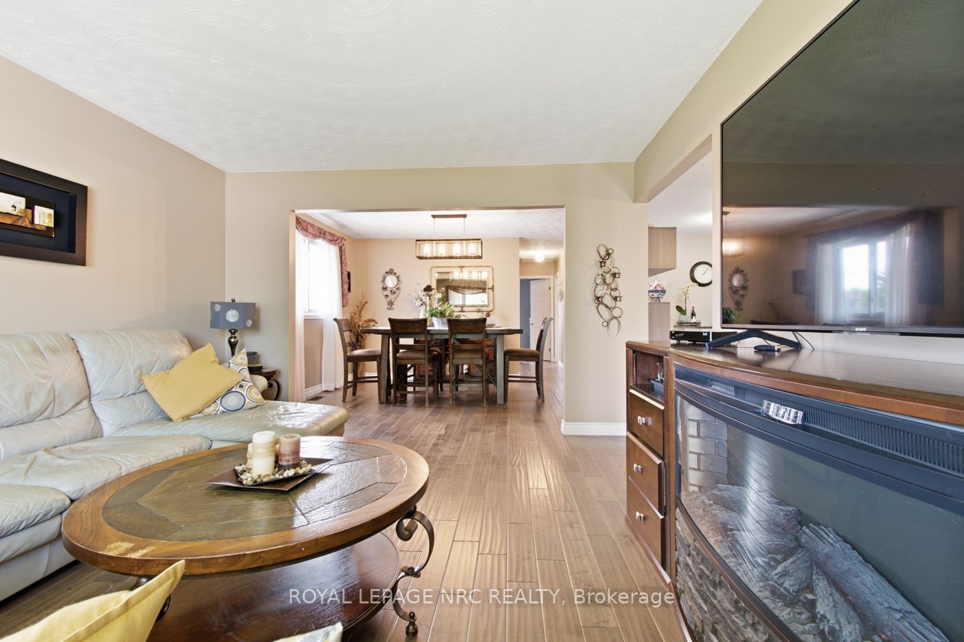 28 Rollins Drive Property Photo 7