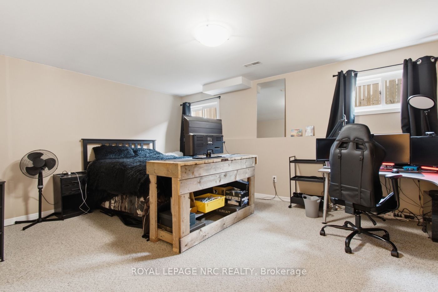 28 Rollins Drive Property Photo 29