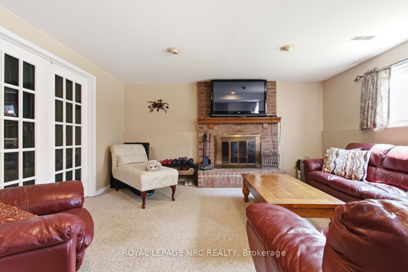 28 Rollins Drive Property Photo 30