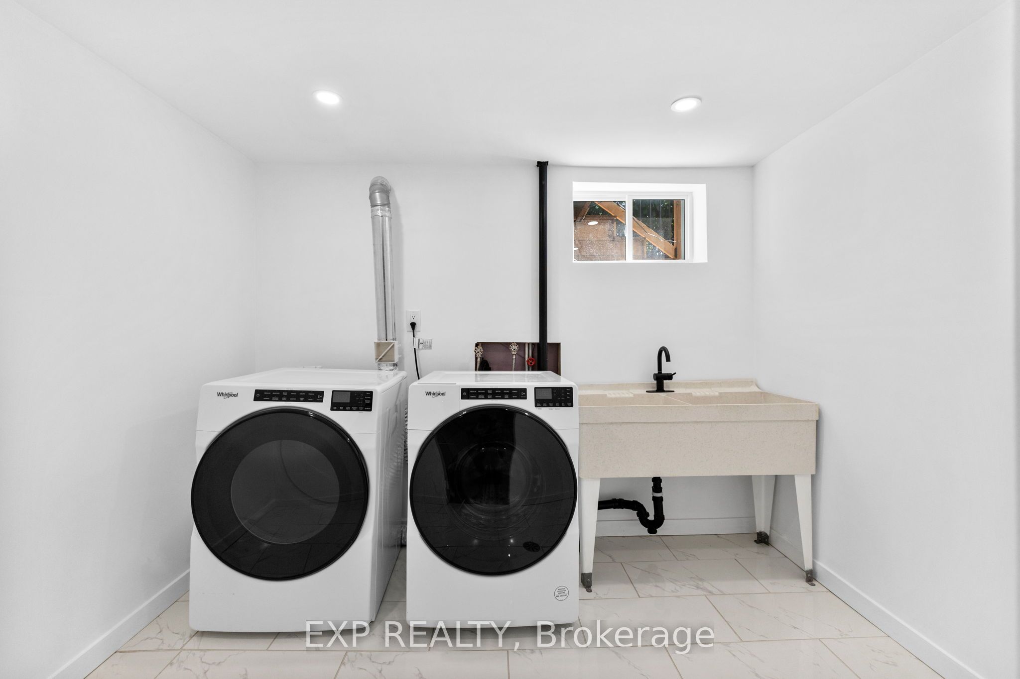 1502 Farnsworth Avenue Property Photo 33