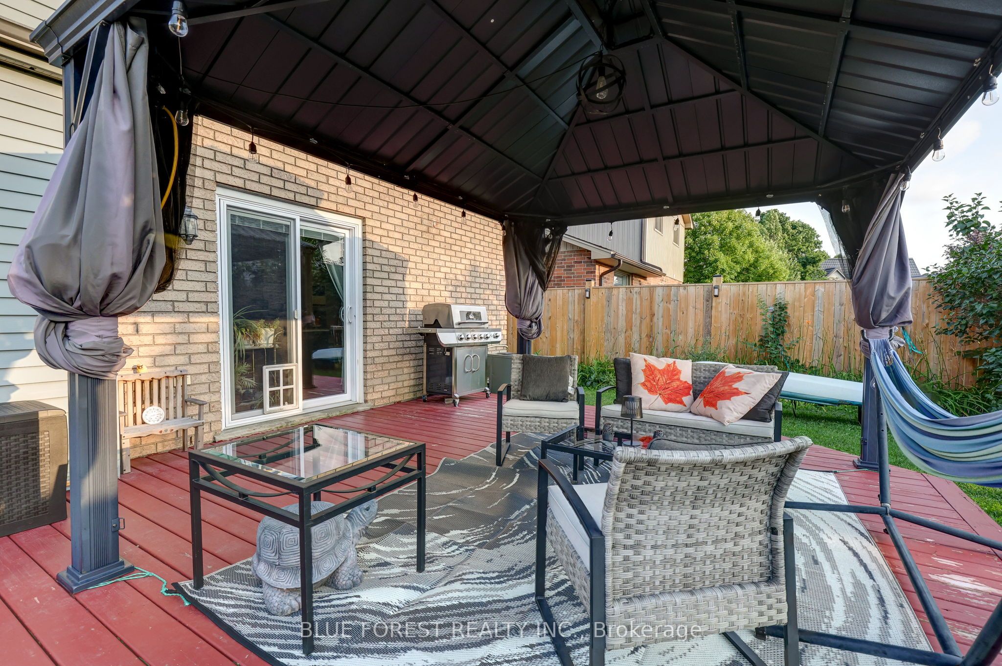 5 Bonaparte Lane Property Photo 45