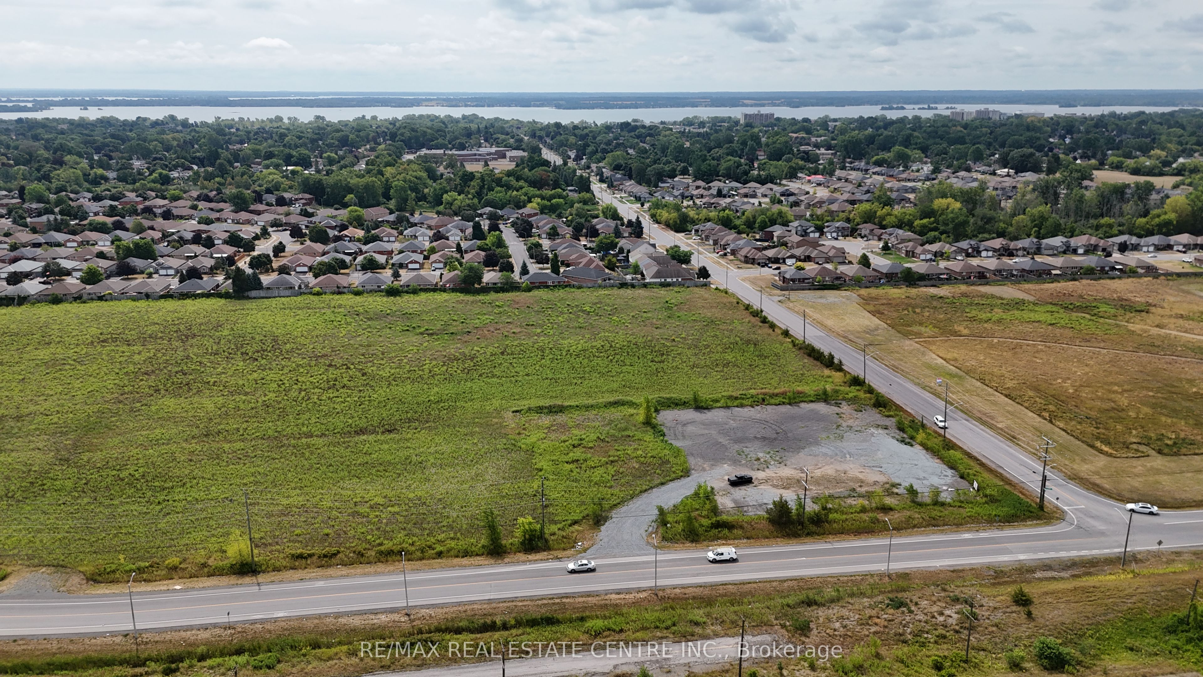 401 Farley Avenue Property Photo 4