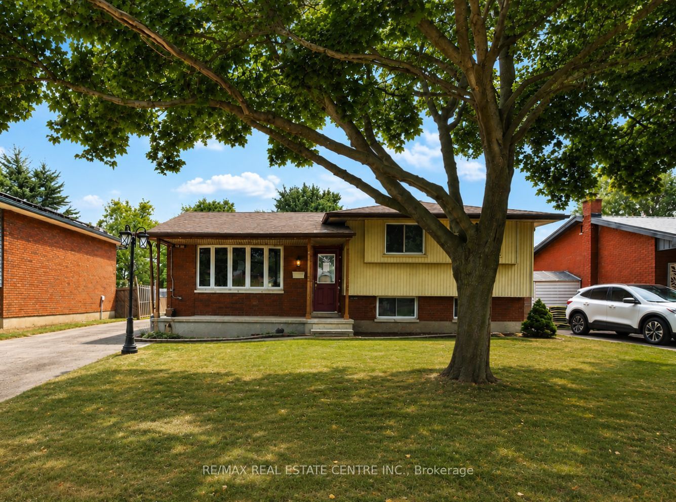 37 Ebury Crescent