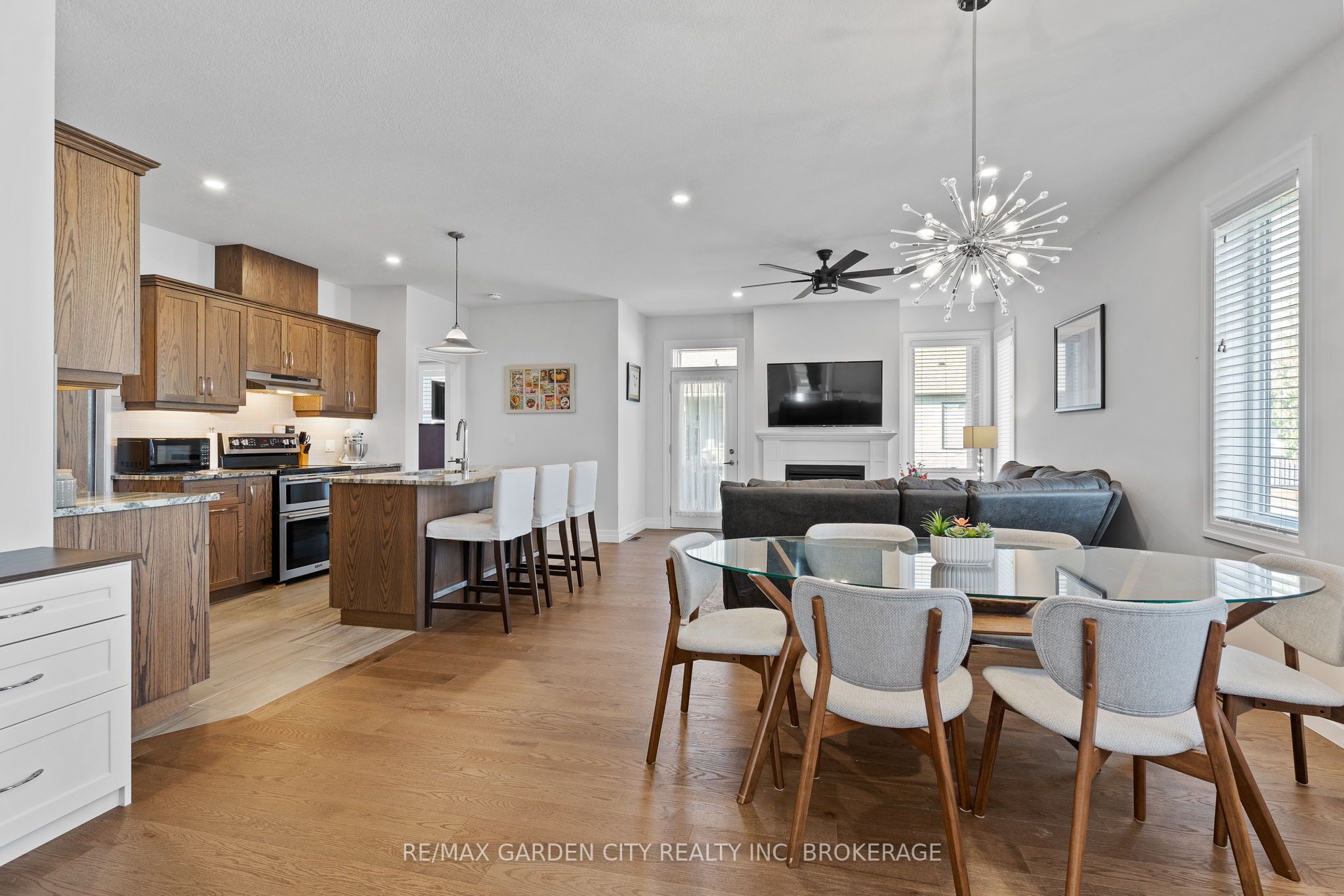 54 Borden Trail Property Photo 7