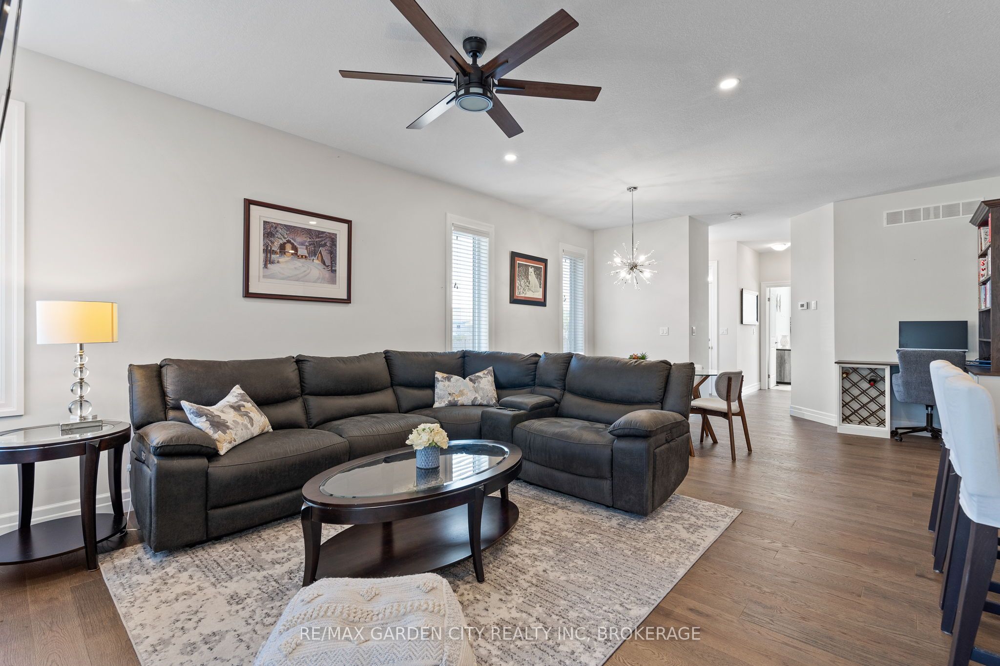 54 Borden Trail Property Photo 11